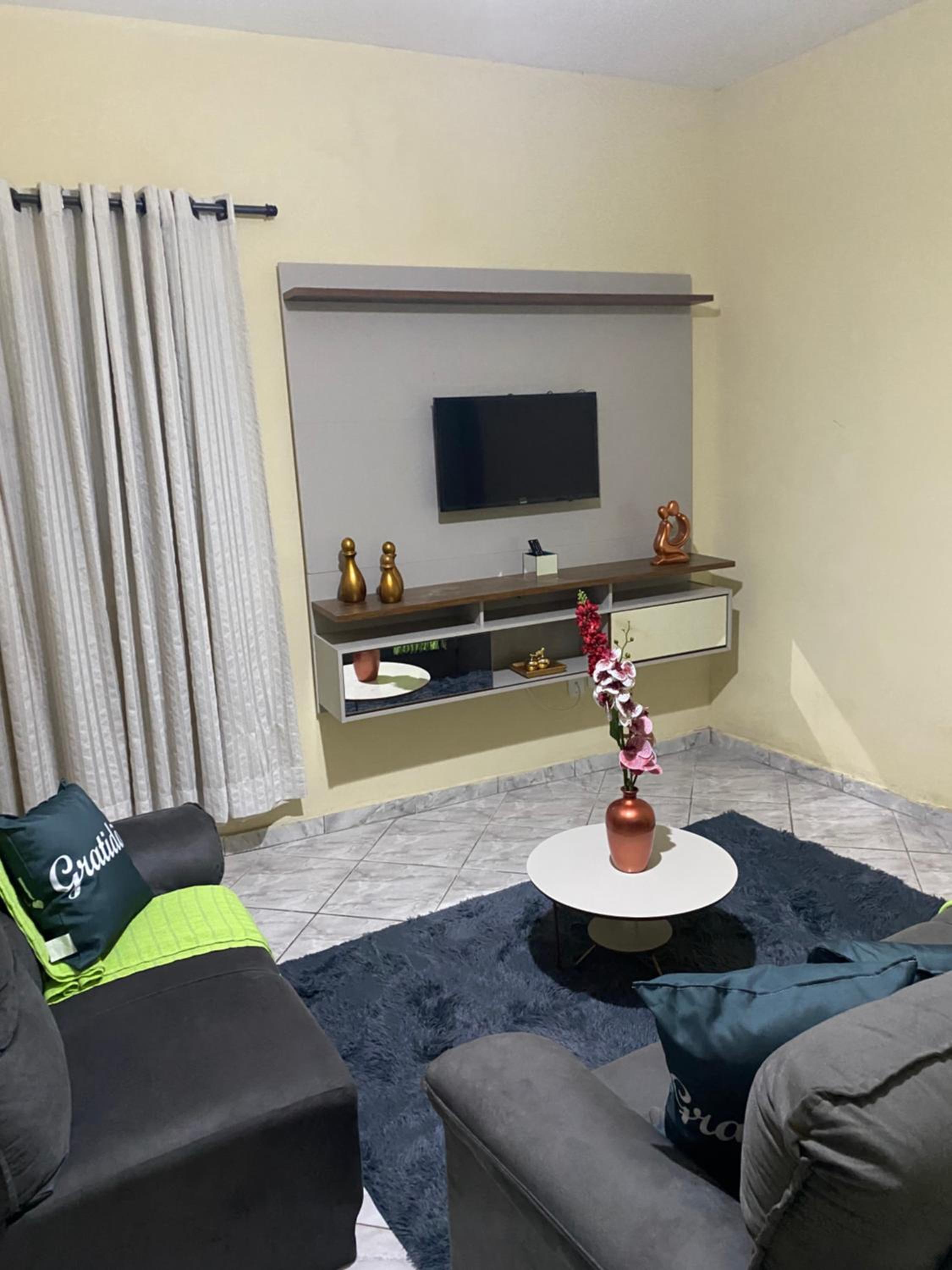 Apartamento em frente Basílica 1