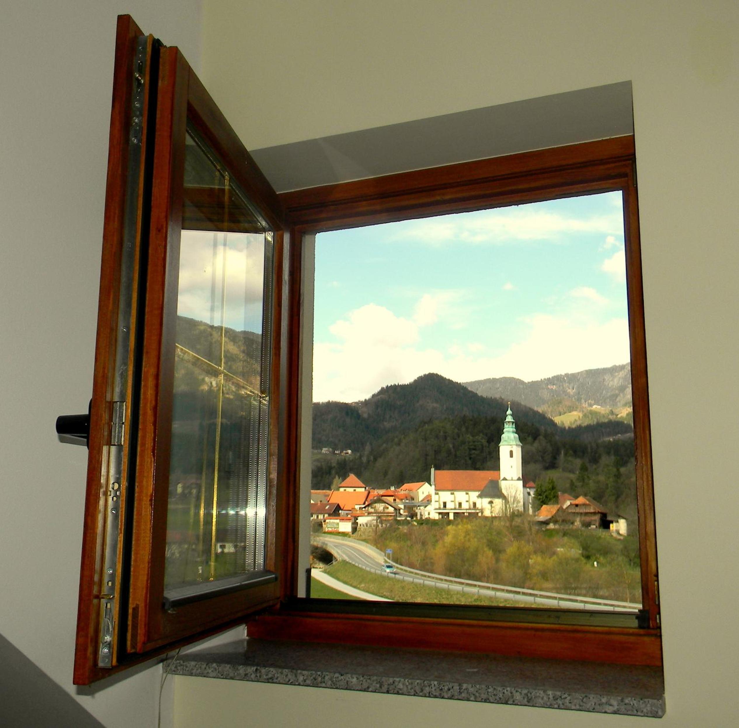 Photo 48