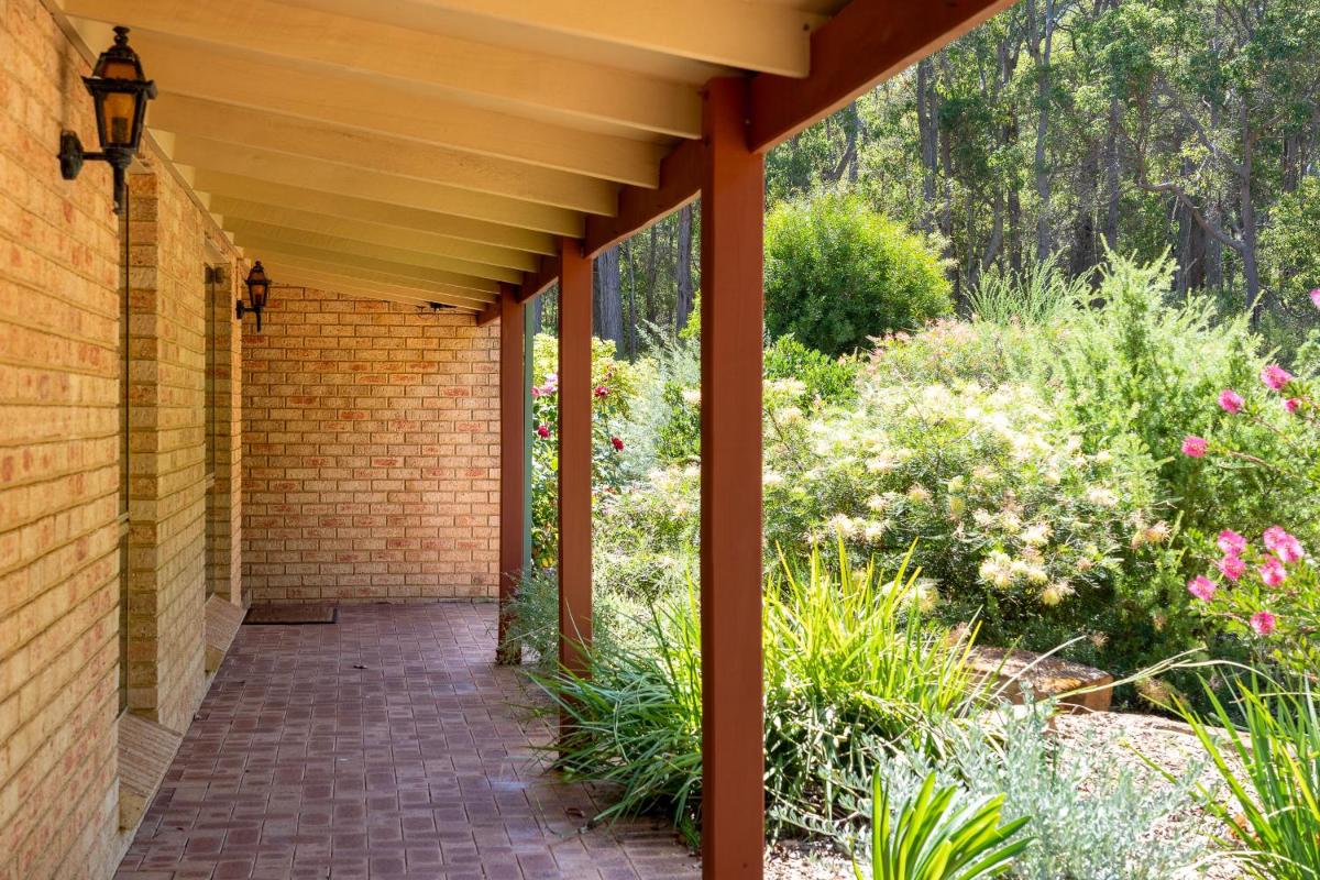 Mansfield Retreat - In Town - Margaret River