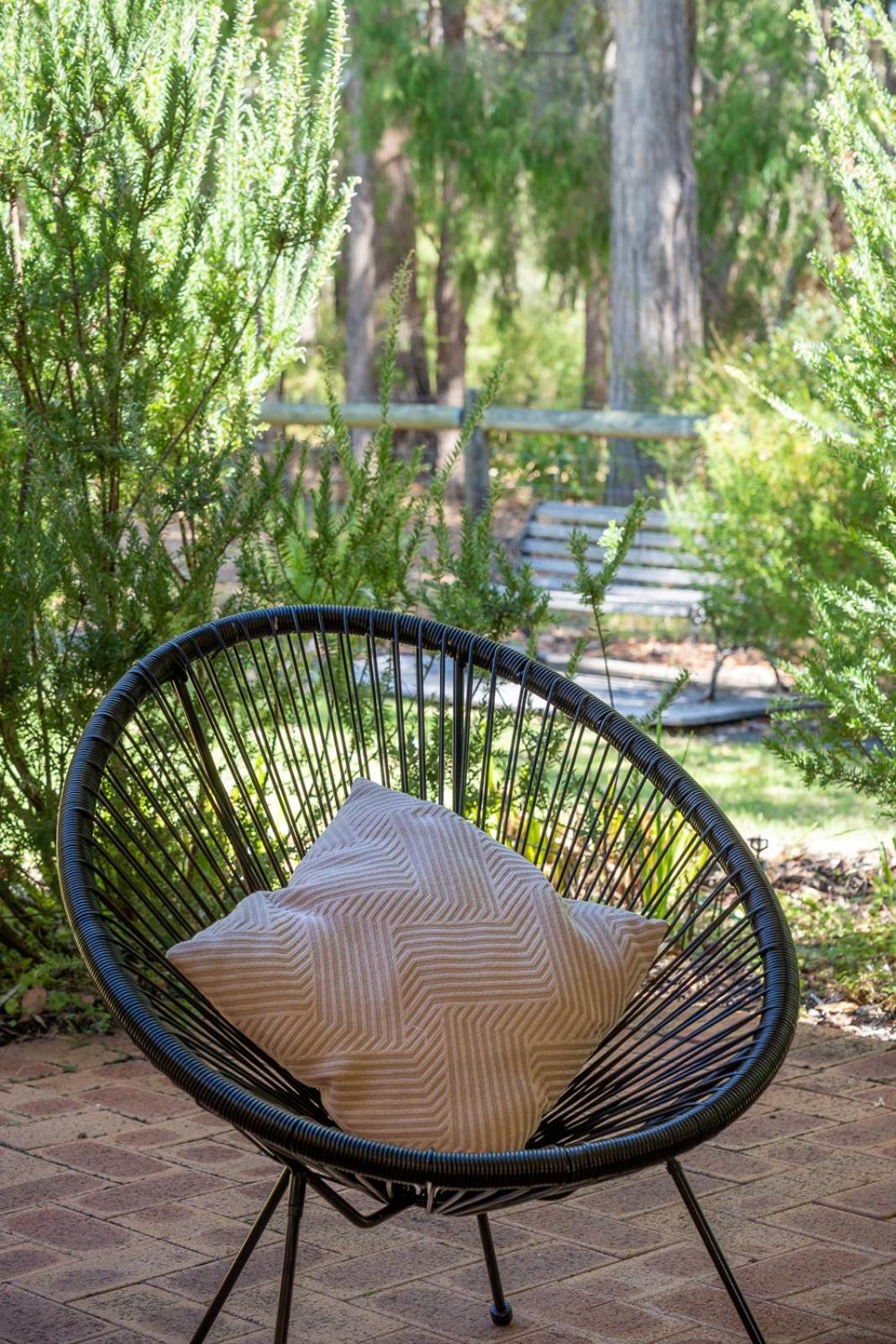 Mansfield Retreat - In Town - Margaret River