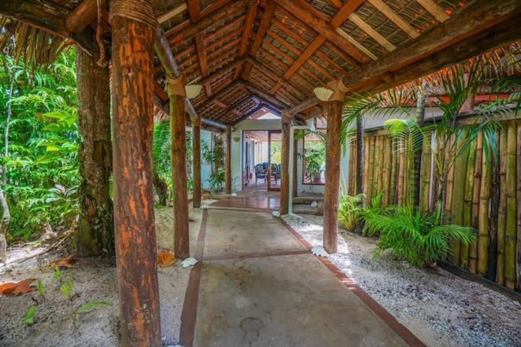 The Jewel of The Coral Coast - view 4