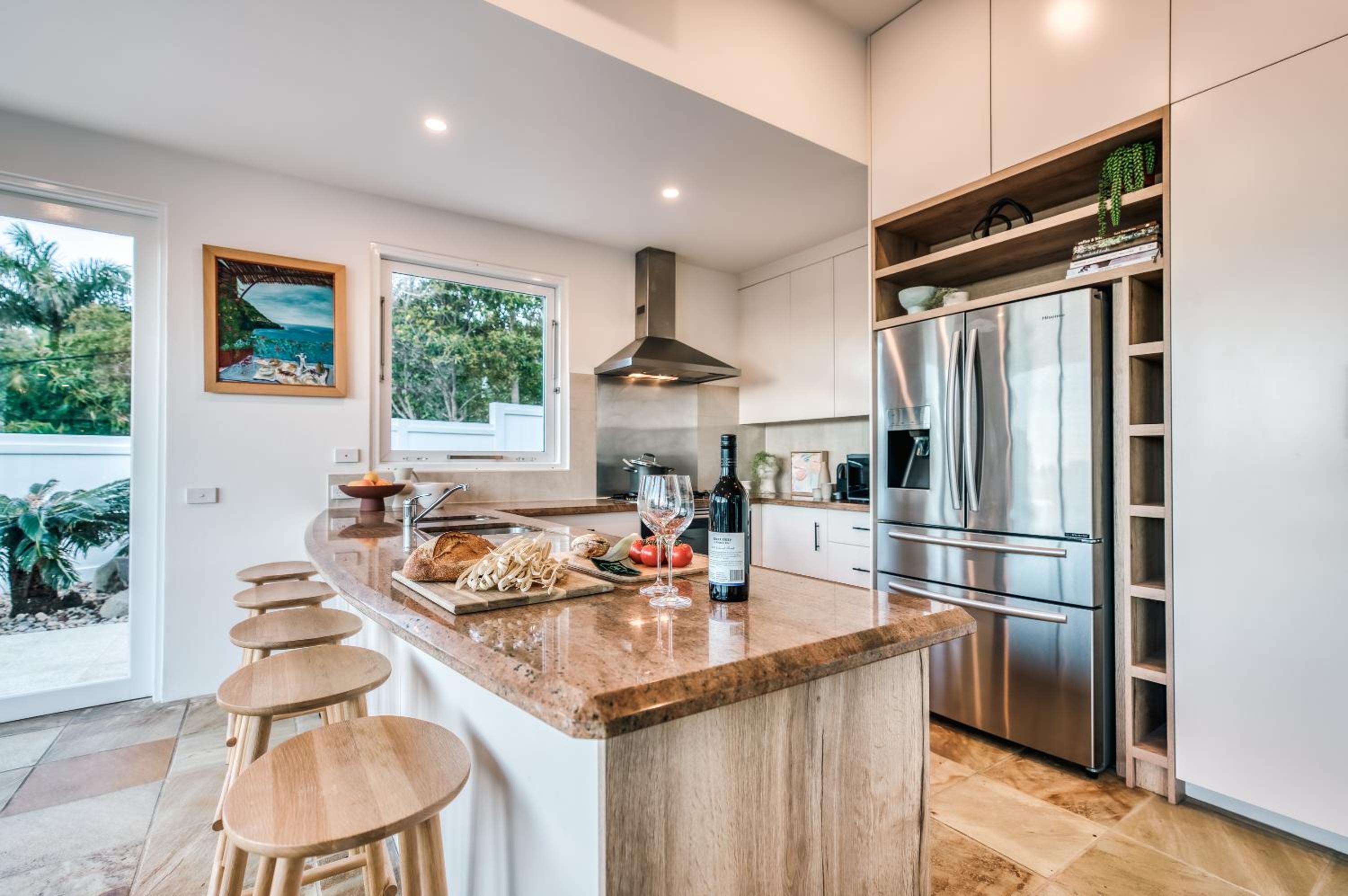 Villa Sunshine - Spectacular ocean views minutes to the sand