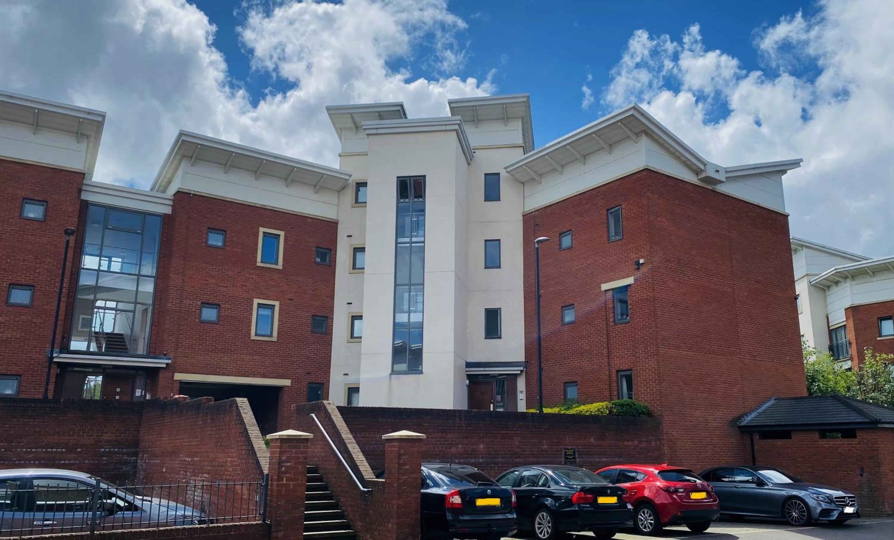 Wolverhampton Vacations - Albion Street Apartments - Property Image 4