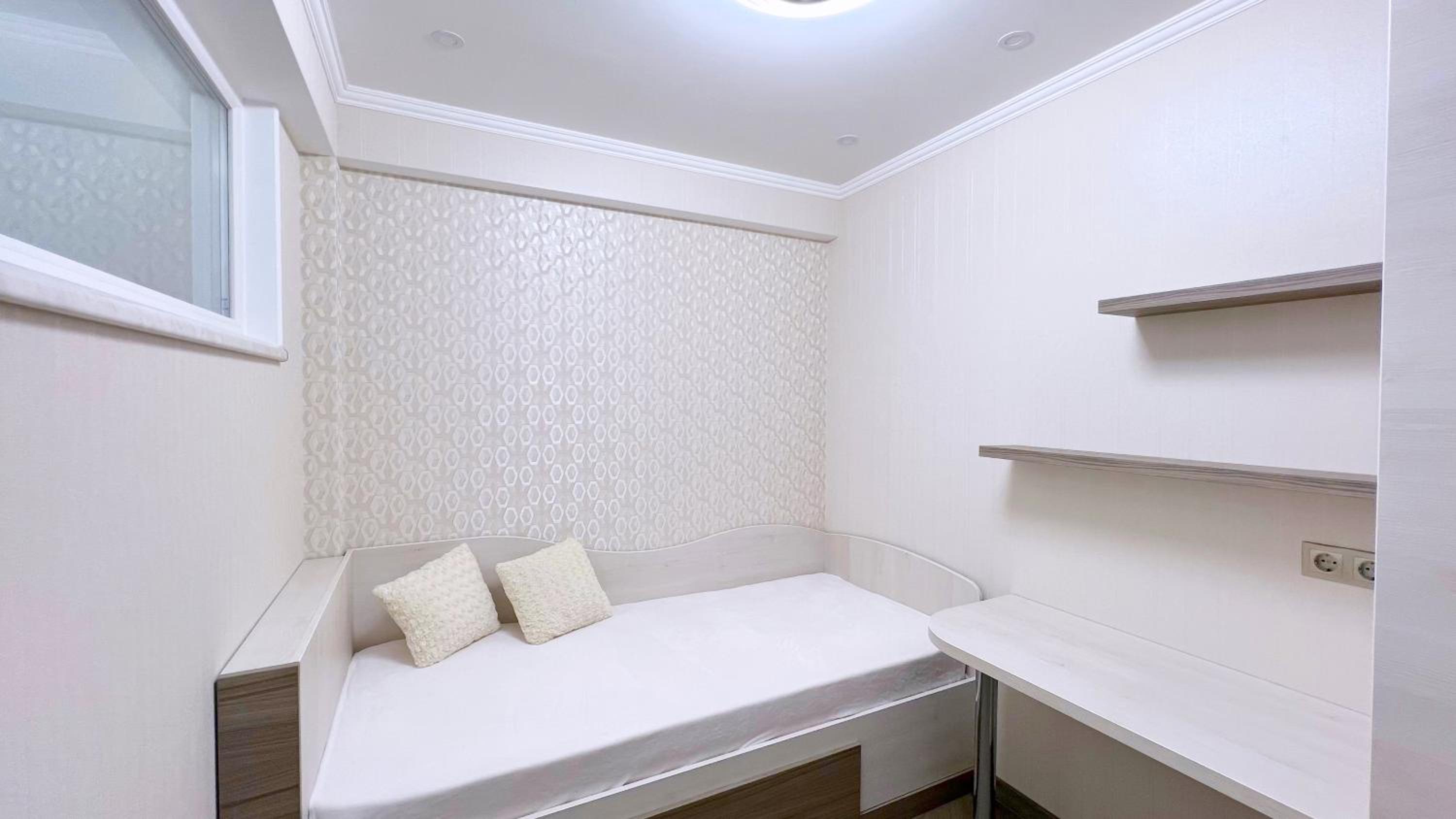 Stylish apartment in Chisinau view 4