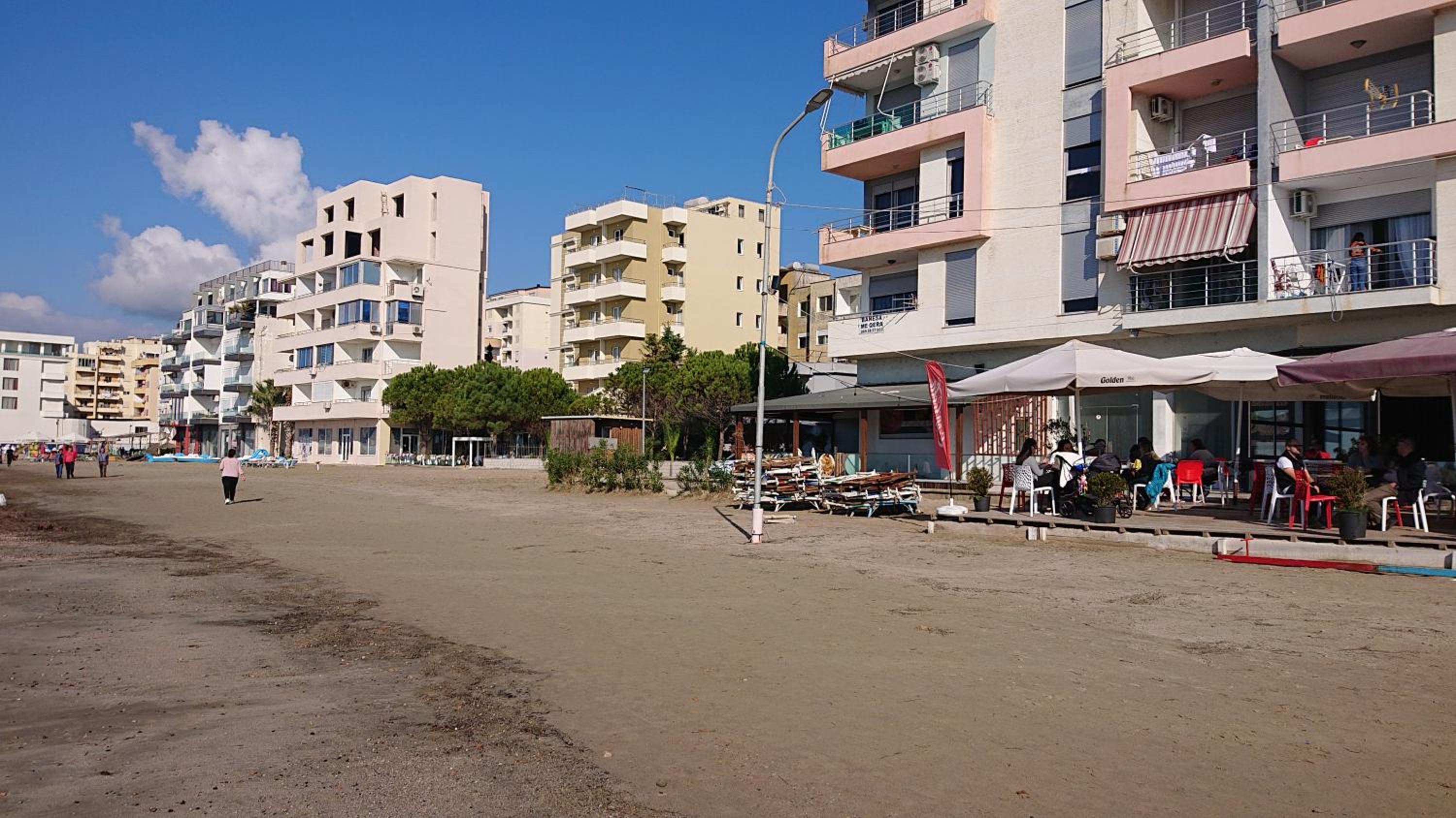 Sea View-Sunlit Coast Apartment Durrës