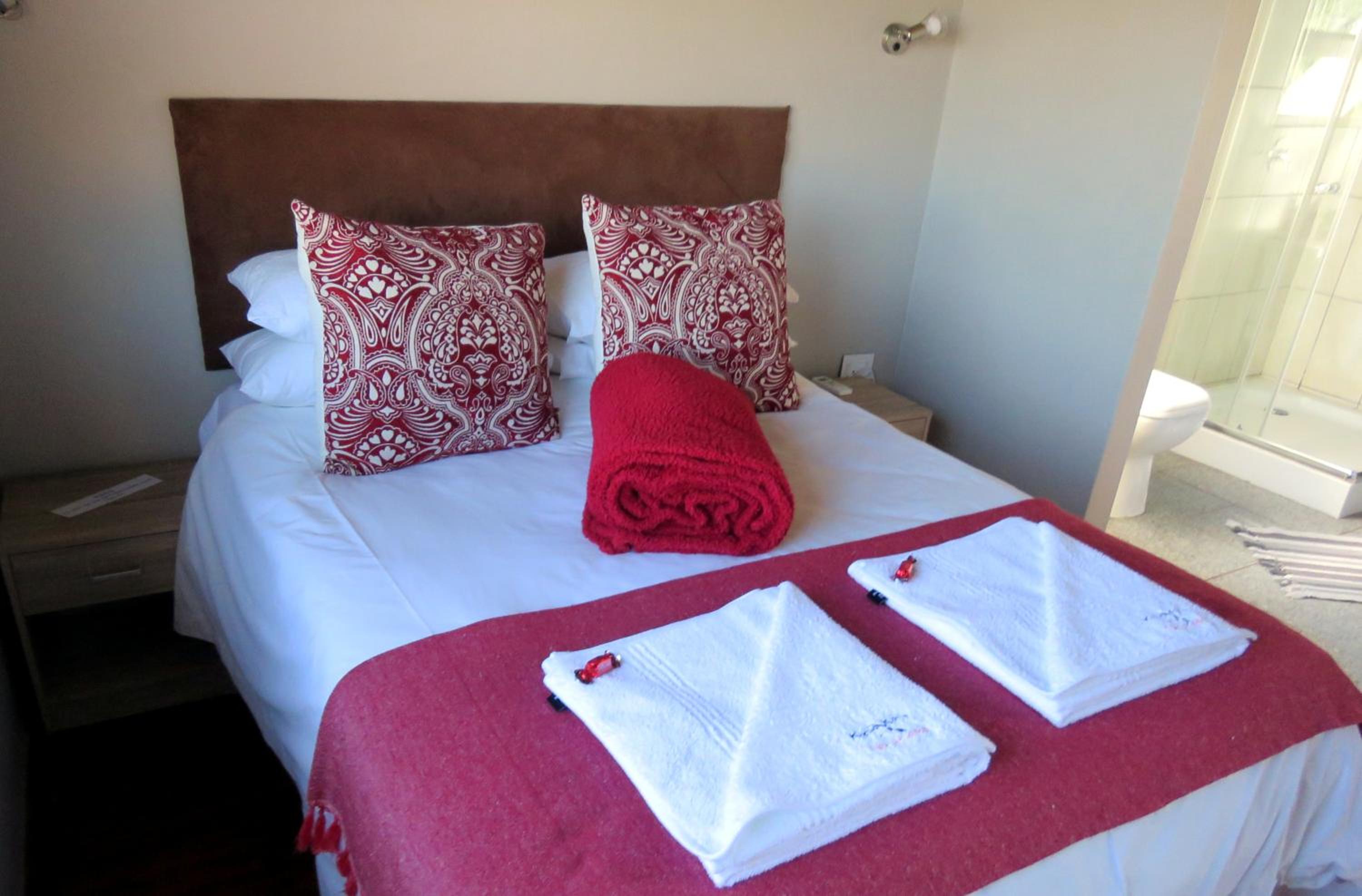 Klein Karoo Game Lodge