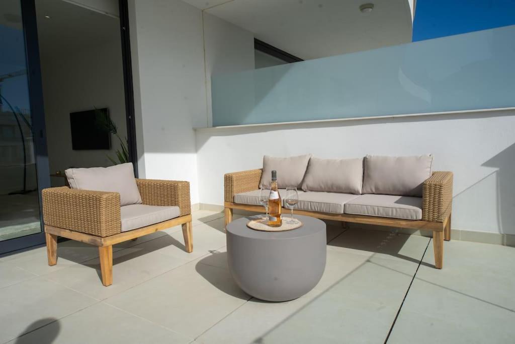 Flat Deluxe&Pool Higueron West