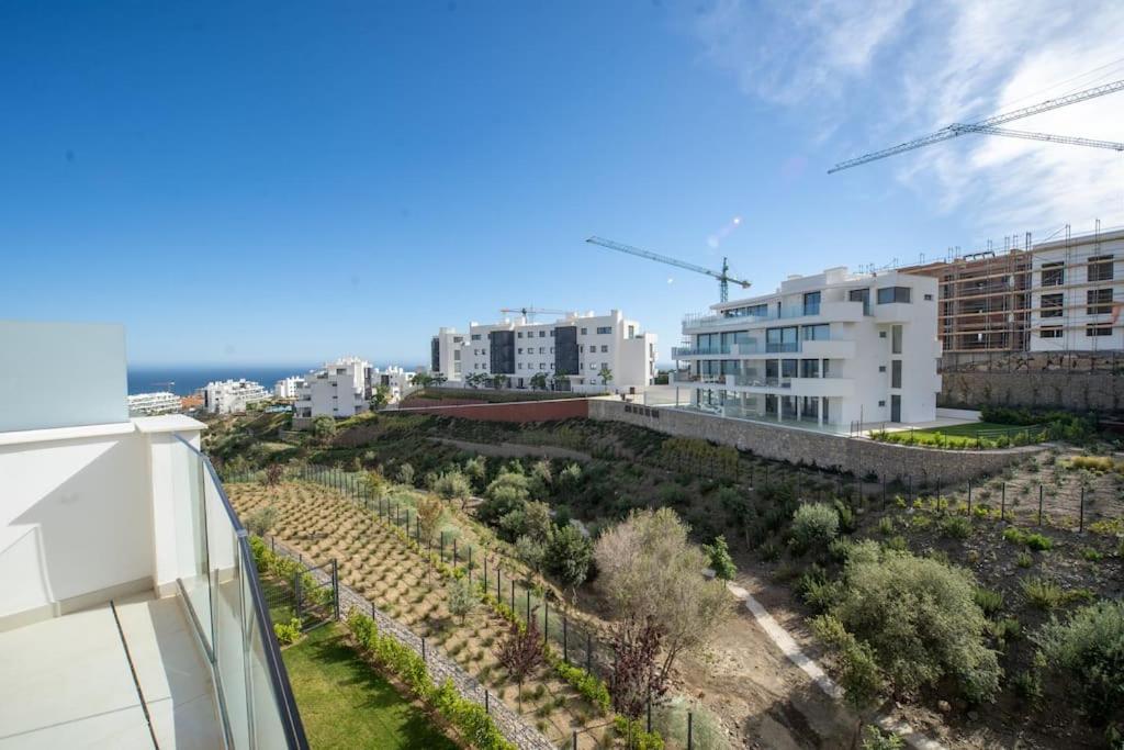 Flat Deluxe&Pool Higueron West