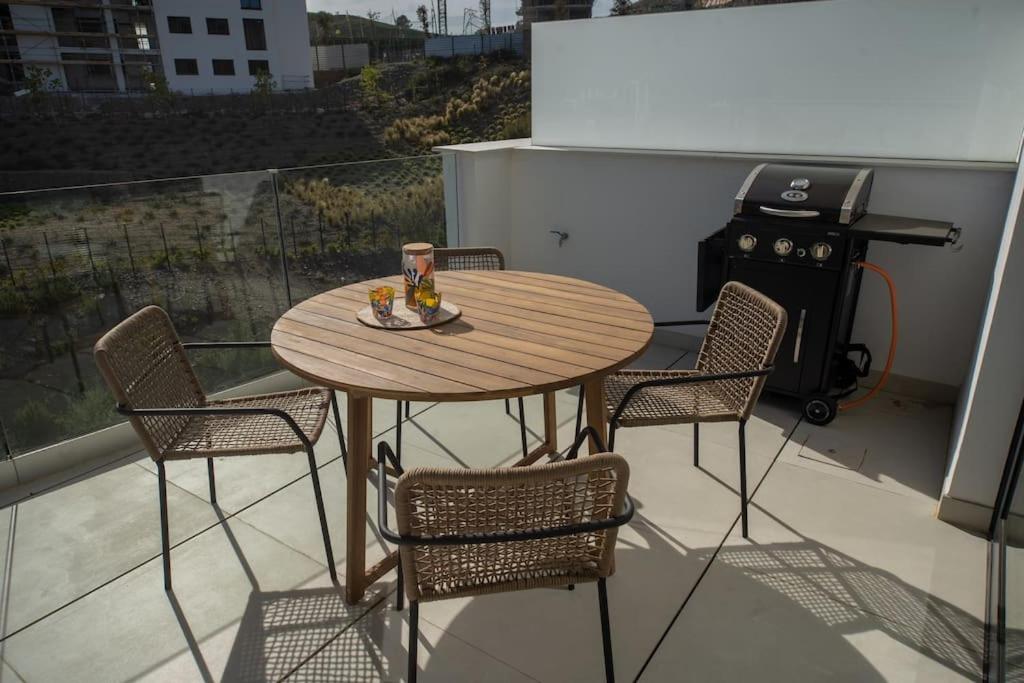 Flat Deluxe&Pool Higueron West