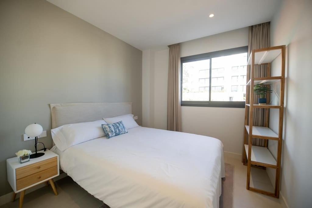 Flat Deluxe&Pool Higueron West