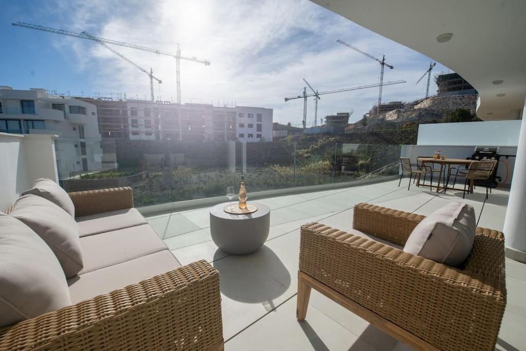 Flat Deluxe&Pool Higueron West