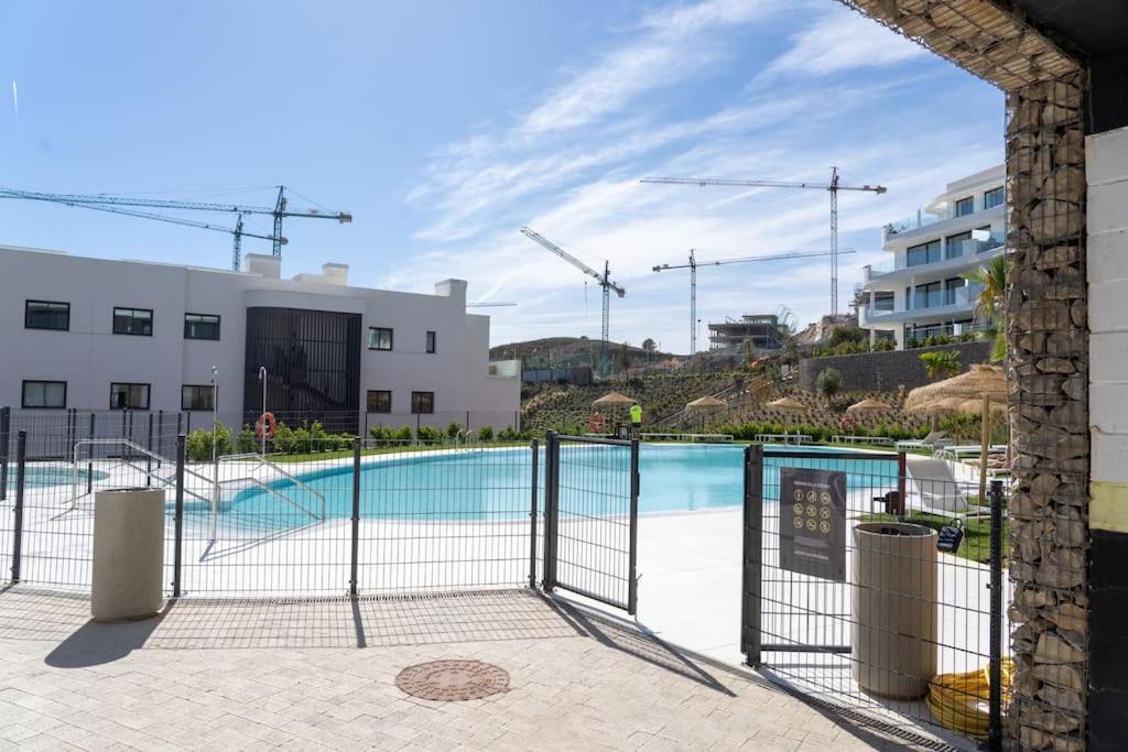 Flat Deluxe&Pool Higueron West