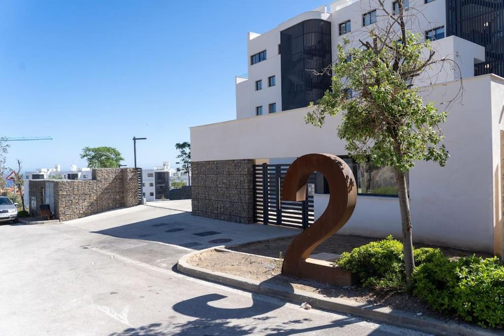 Flat Deluxe&Pool Higueron West