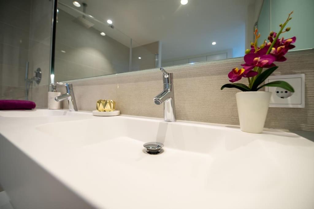 Flat Deluxe&Pool Higueron West