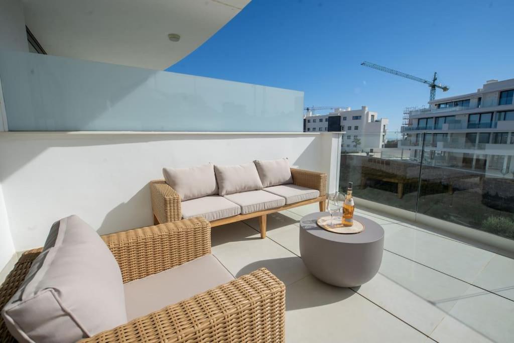 Flat Deluxe&Pool Higueron West