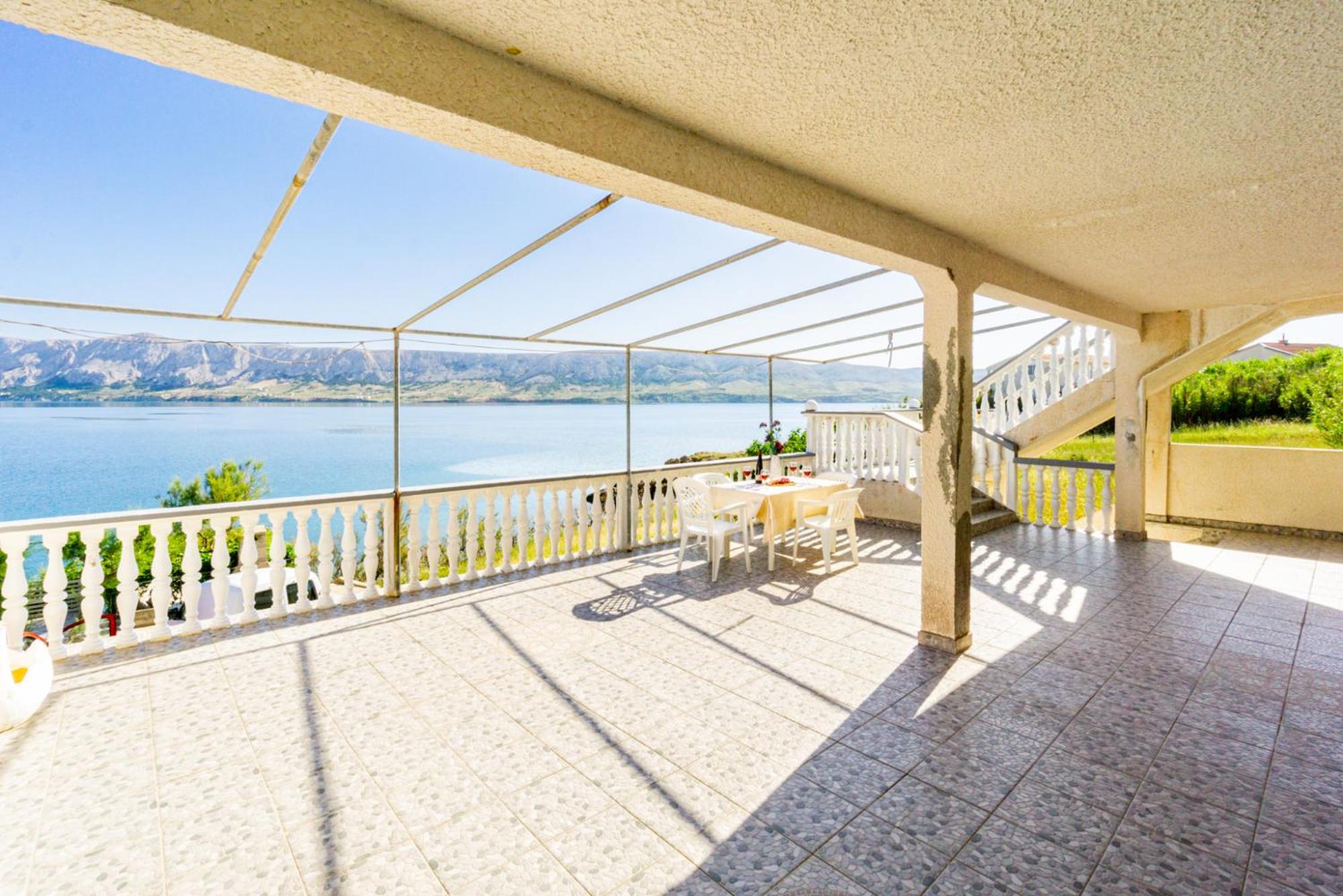 Bepic Quiet location on a beautiful bay