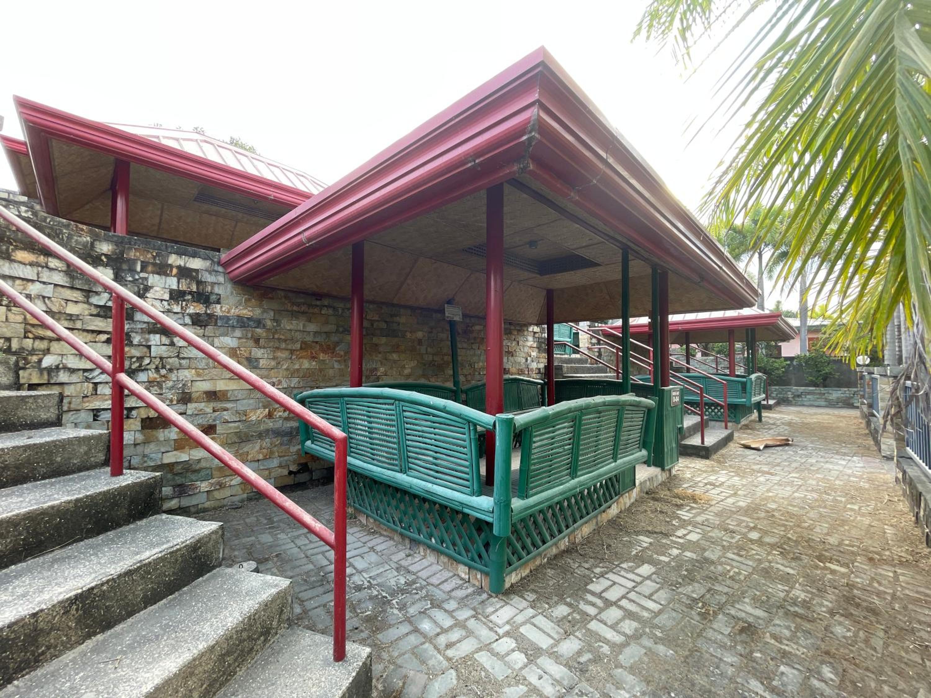 Photo 10