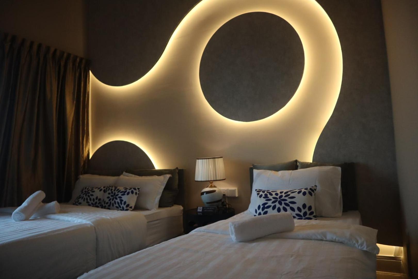 Cozy Modern Home Mount Austin JB Miko Homestay