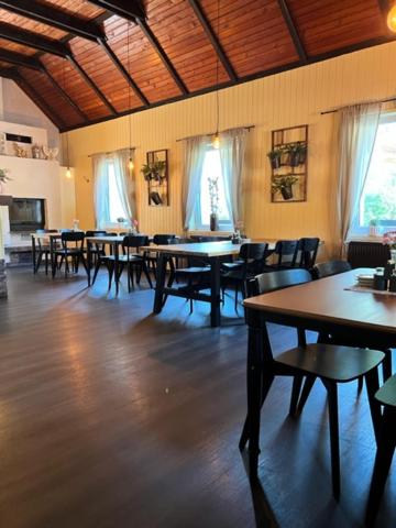 Penzion & Restaurace U Vily