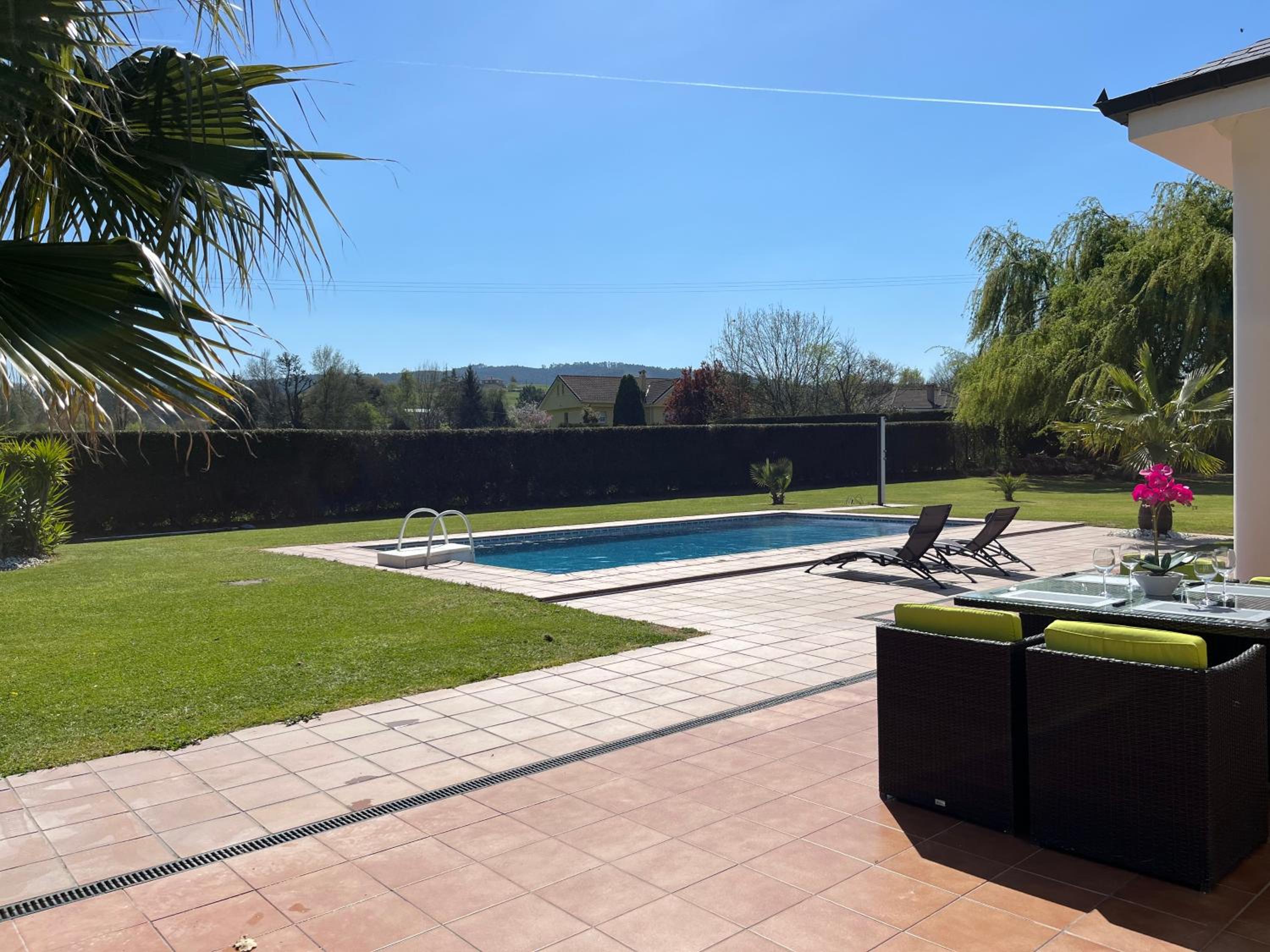 Villa LA PERLA con piscina privada