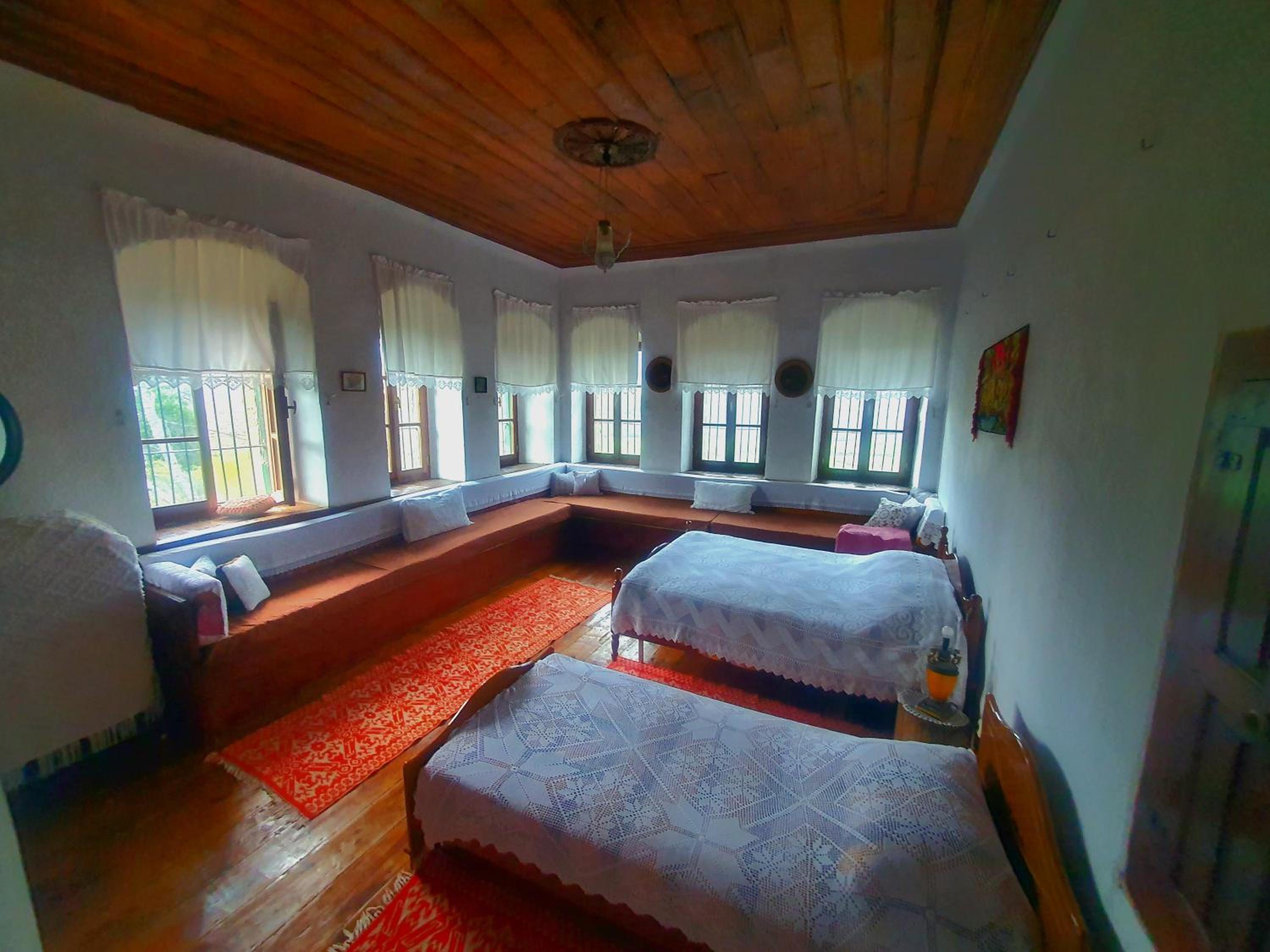 Traditional GuestHouse Permet