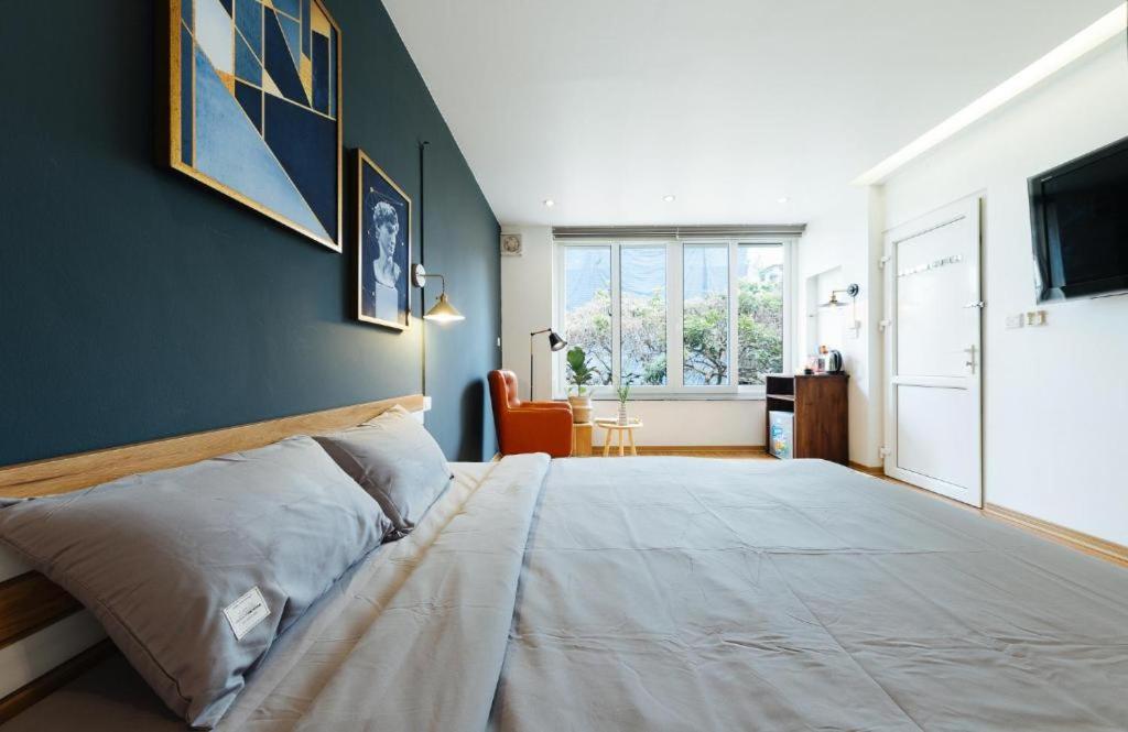 Aimee House HN - by BAY LUXURY