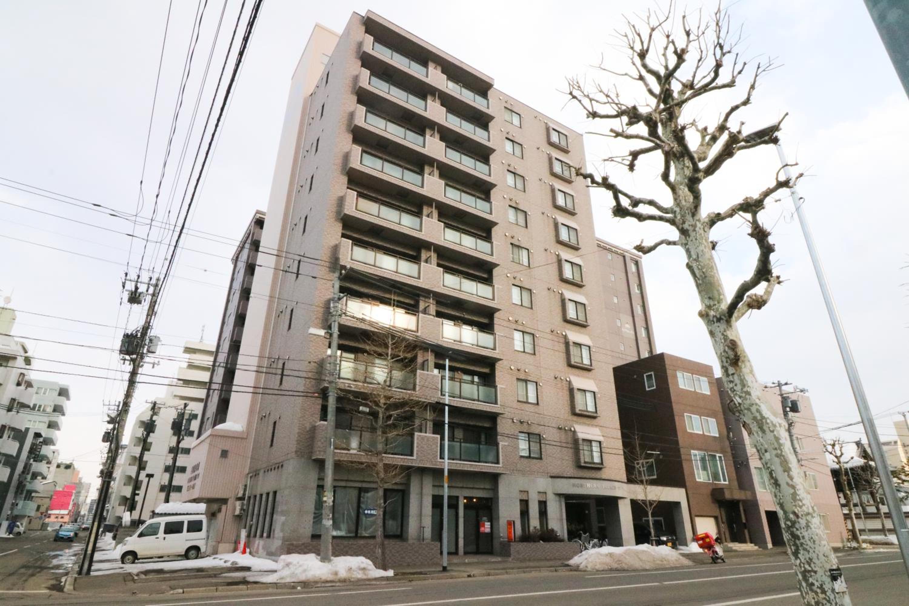 Northern Palace 77 by Minova view 4