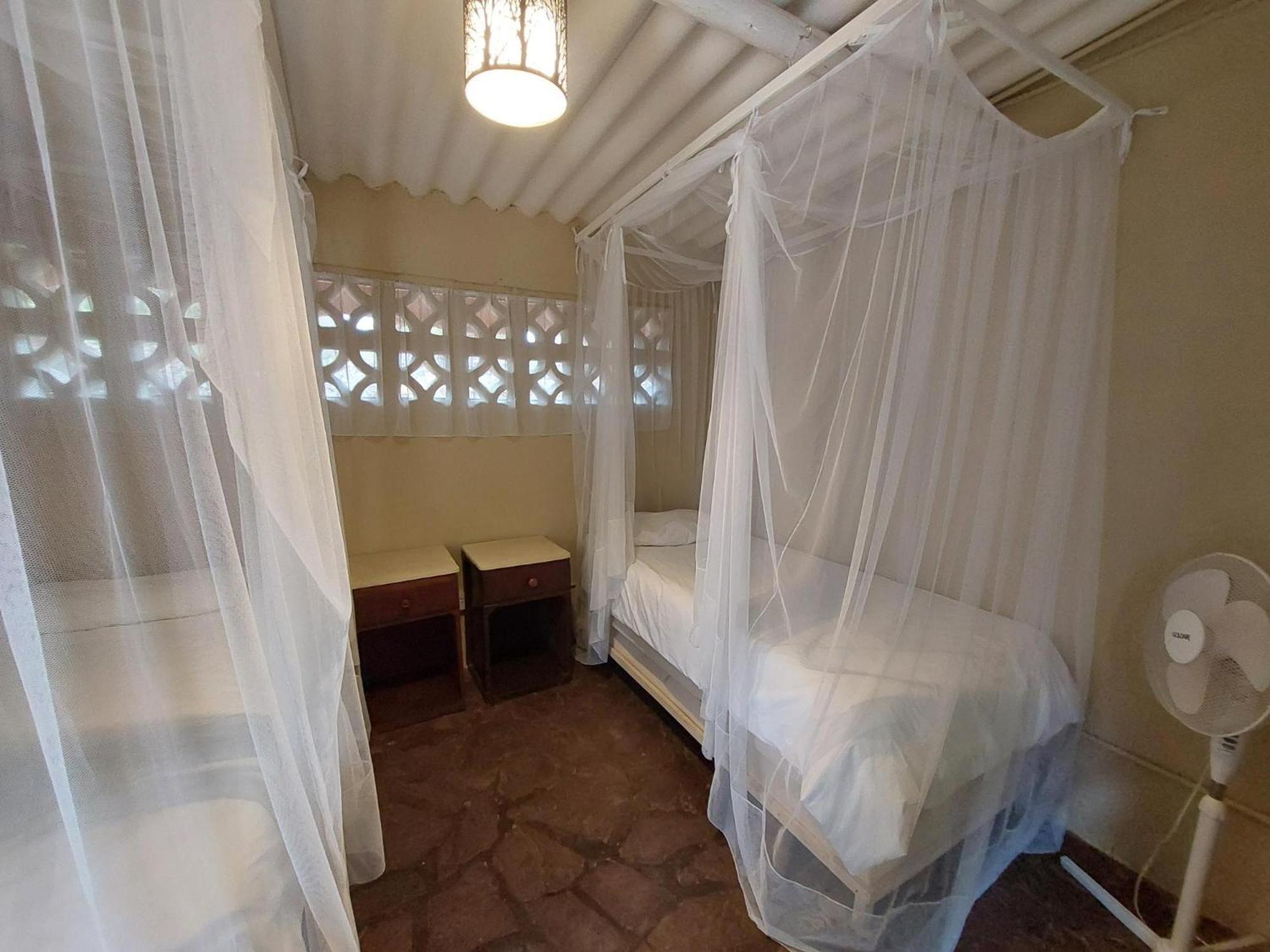 Victoria Falls Backpackers Lodge