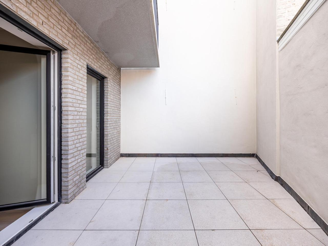 -Hannah- stijlvol,nieuw vakantieverblijf De Panne