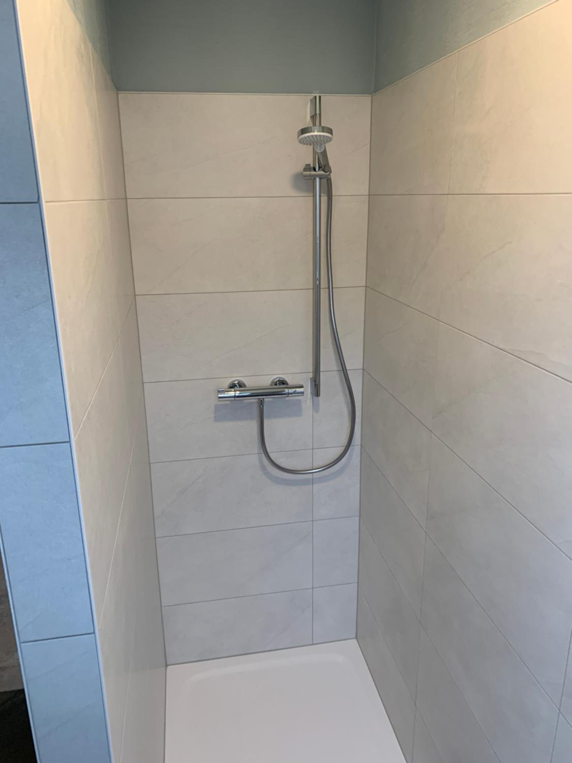 Haus Benz für 8 Personen - 4 Zimmer m. Dusche Vollausstattung 1km v. Wittenberge Baustelle A14 Parkplätze Grill Gemeinschaftsküche