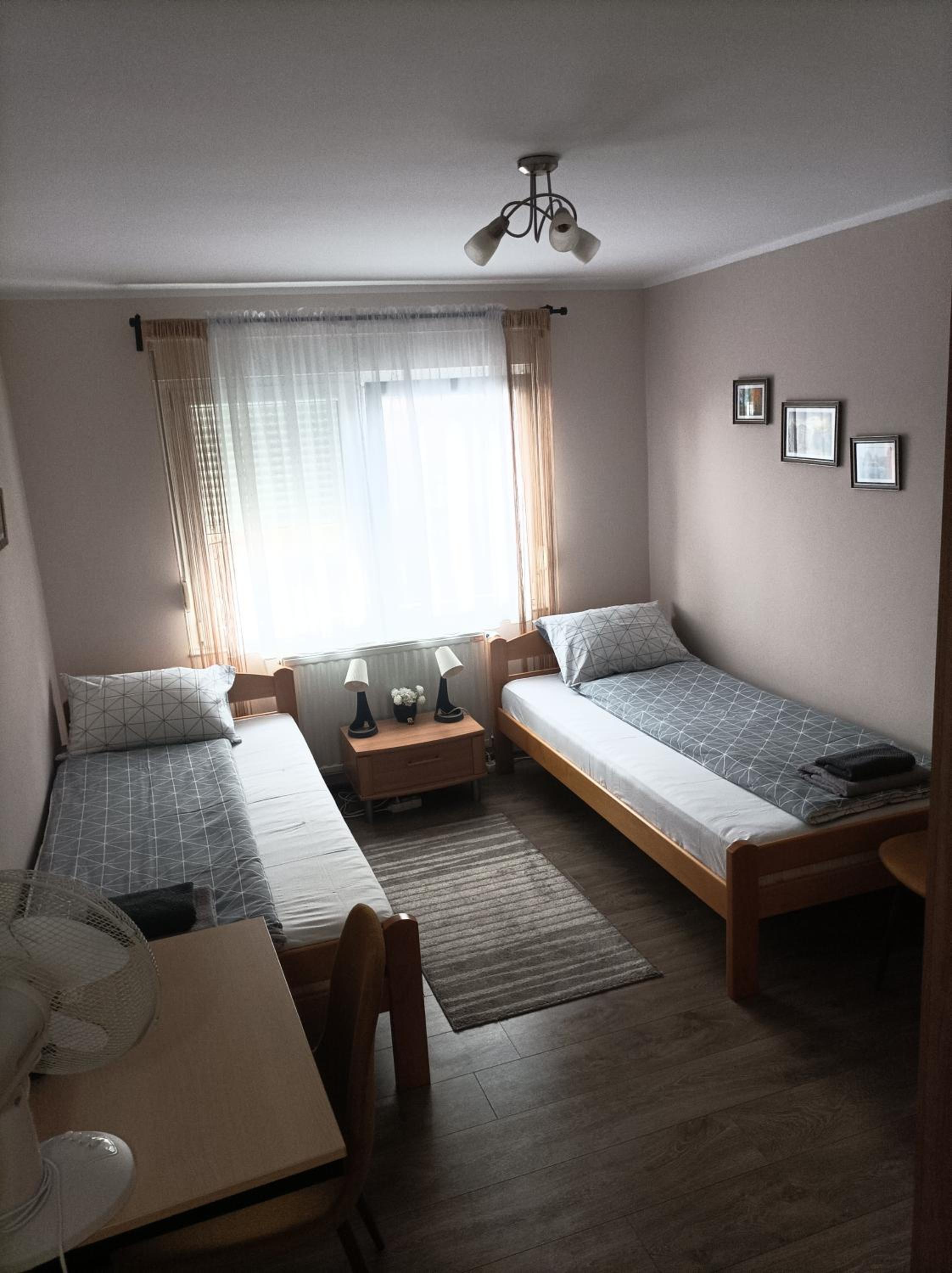 Photo 33