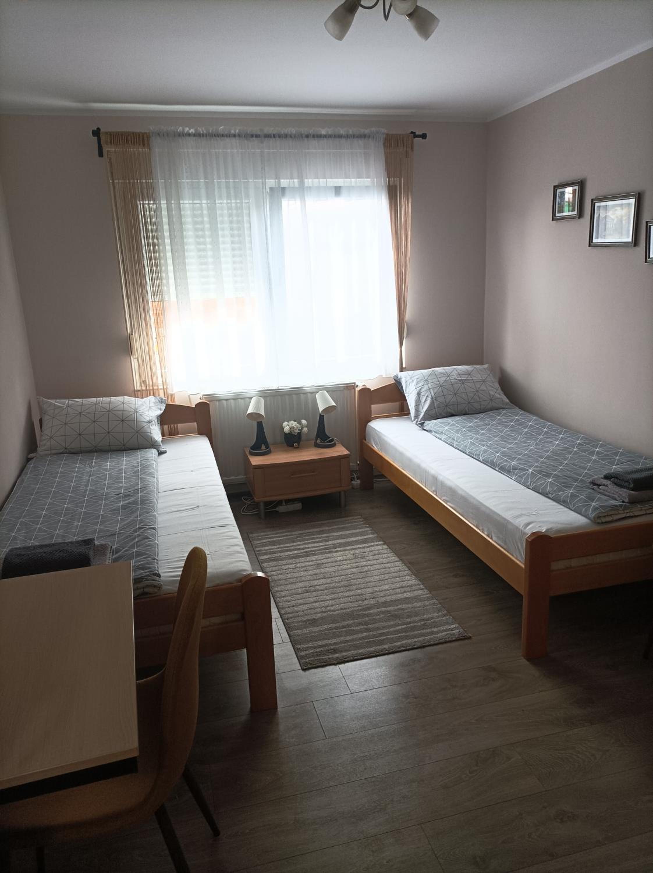 Photo 32