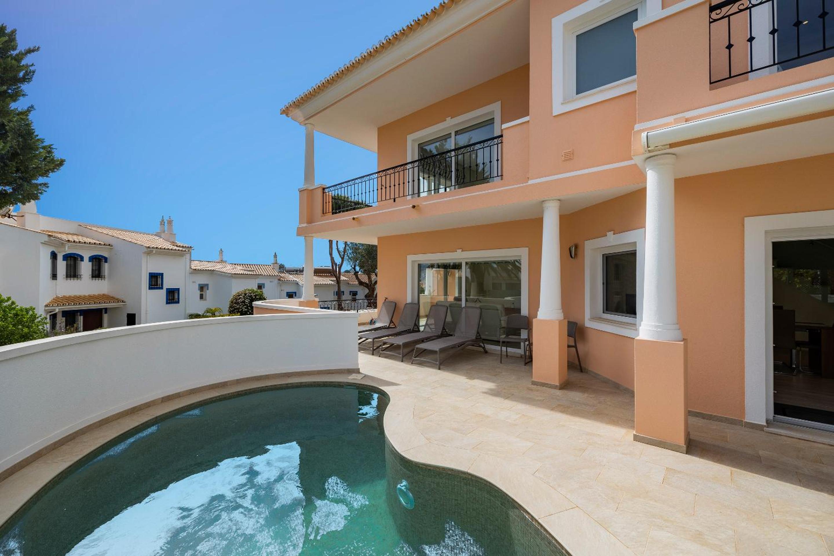 Vale Do Lobo Resort
