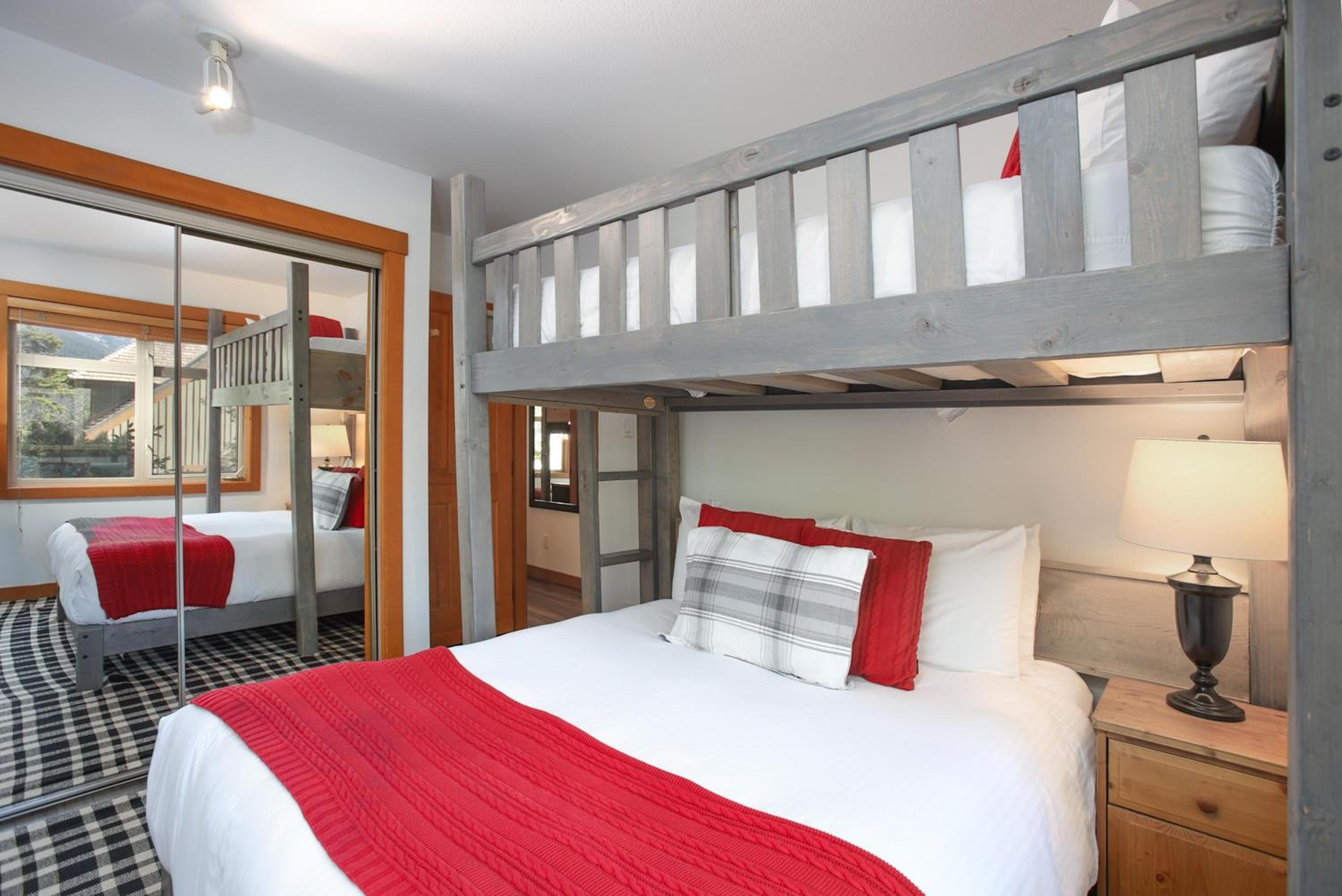 Mountain Star 16 - Ski In Ski Out, Private Hot Tub