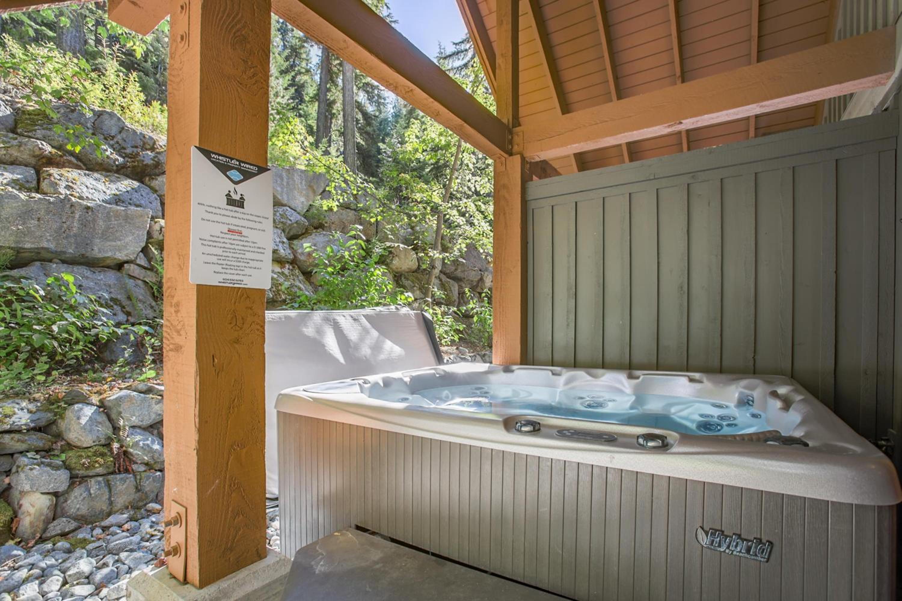 Mountain Star 16 - Ski In Ski Out, Private Hot Tub