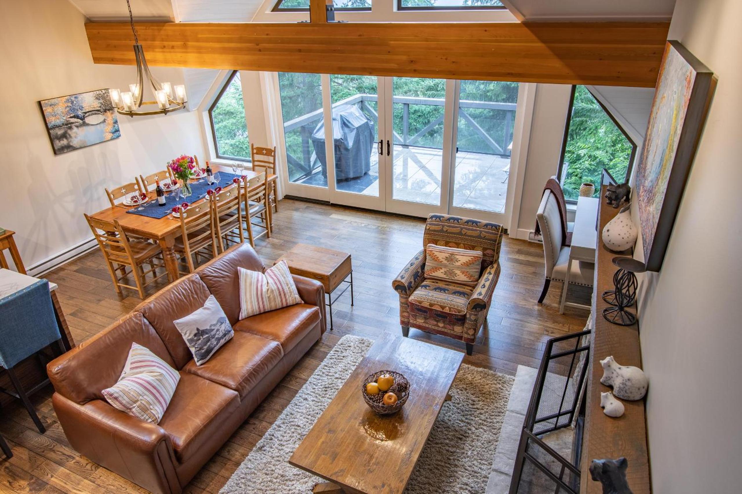 Pinnacle Ridge 36 - Ski In Ski Out, Newly Renovated, Private Hot Tub, Wood Fireplace