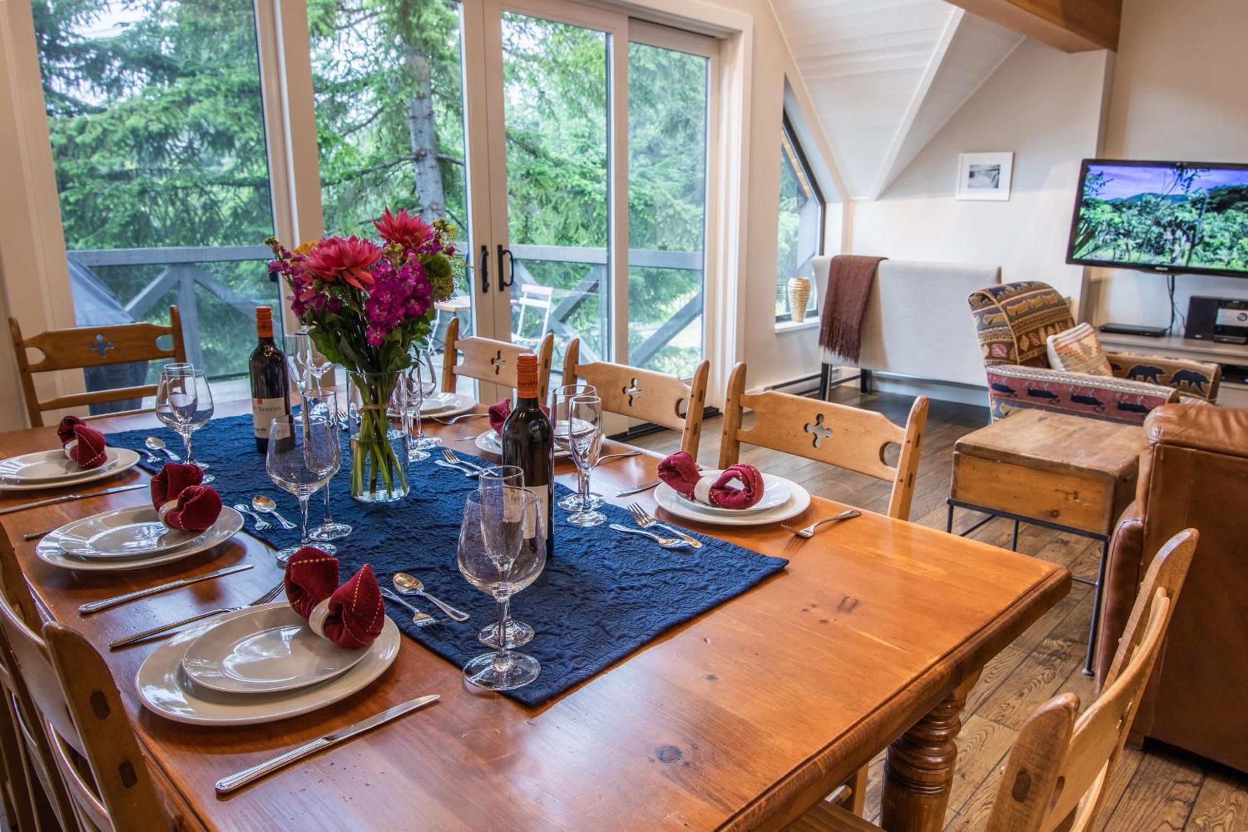 Pinnacle Ridge 36 - Ski In Ski Out, Newly Renovated, Private Hot Tub, Wood Fireplace