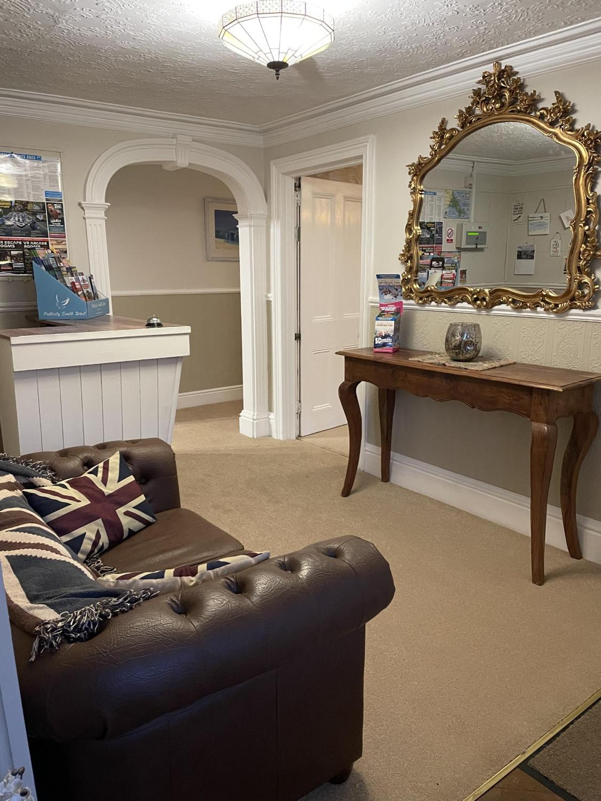 Little Mainstone Guest House