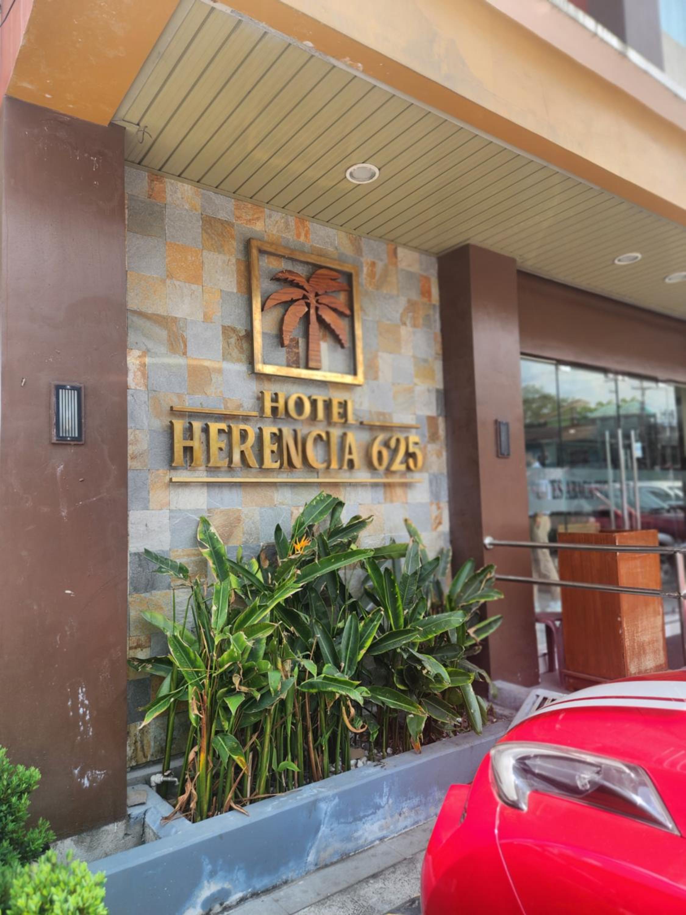 Hotel Herencia 625
