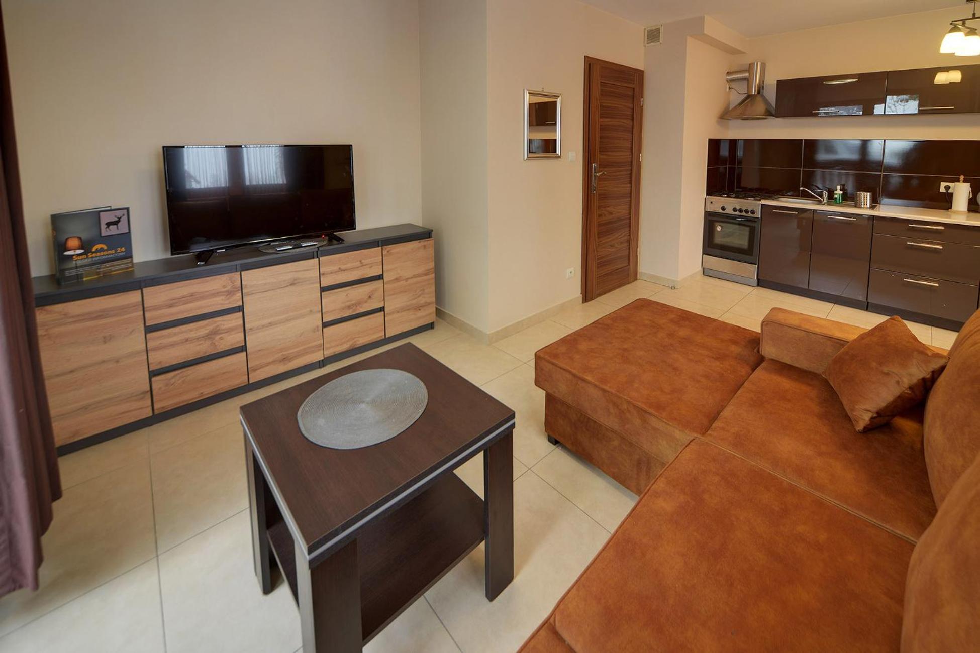 Przytulny i Gustowny Apartament Sun Seasons 24 w Karpaczu by Noclegi Renters view 5