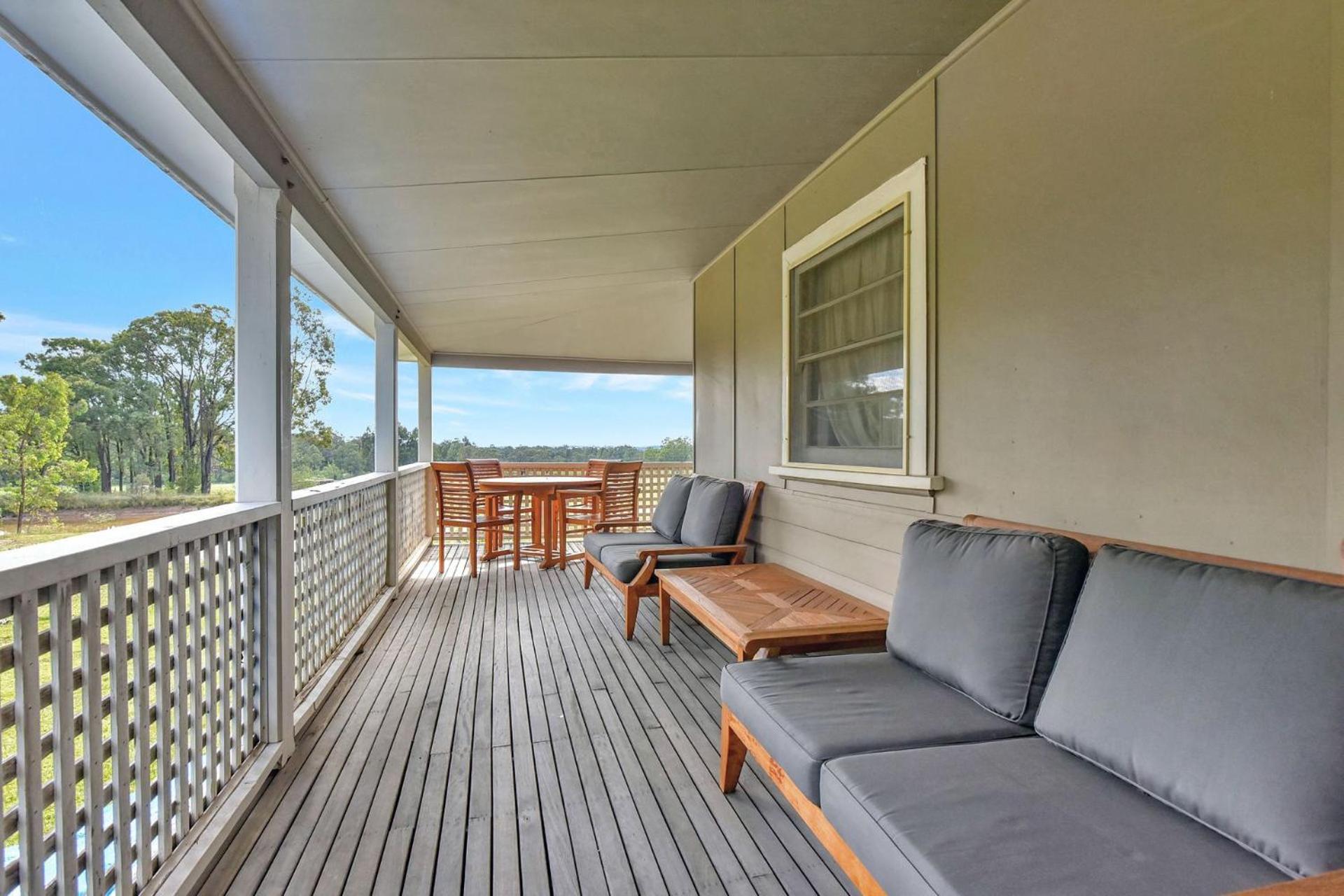 Brokenback Vineyard Cottage