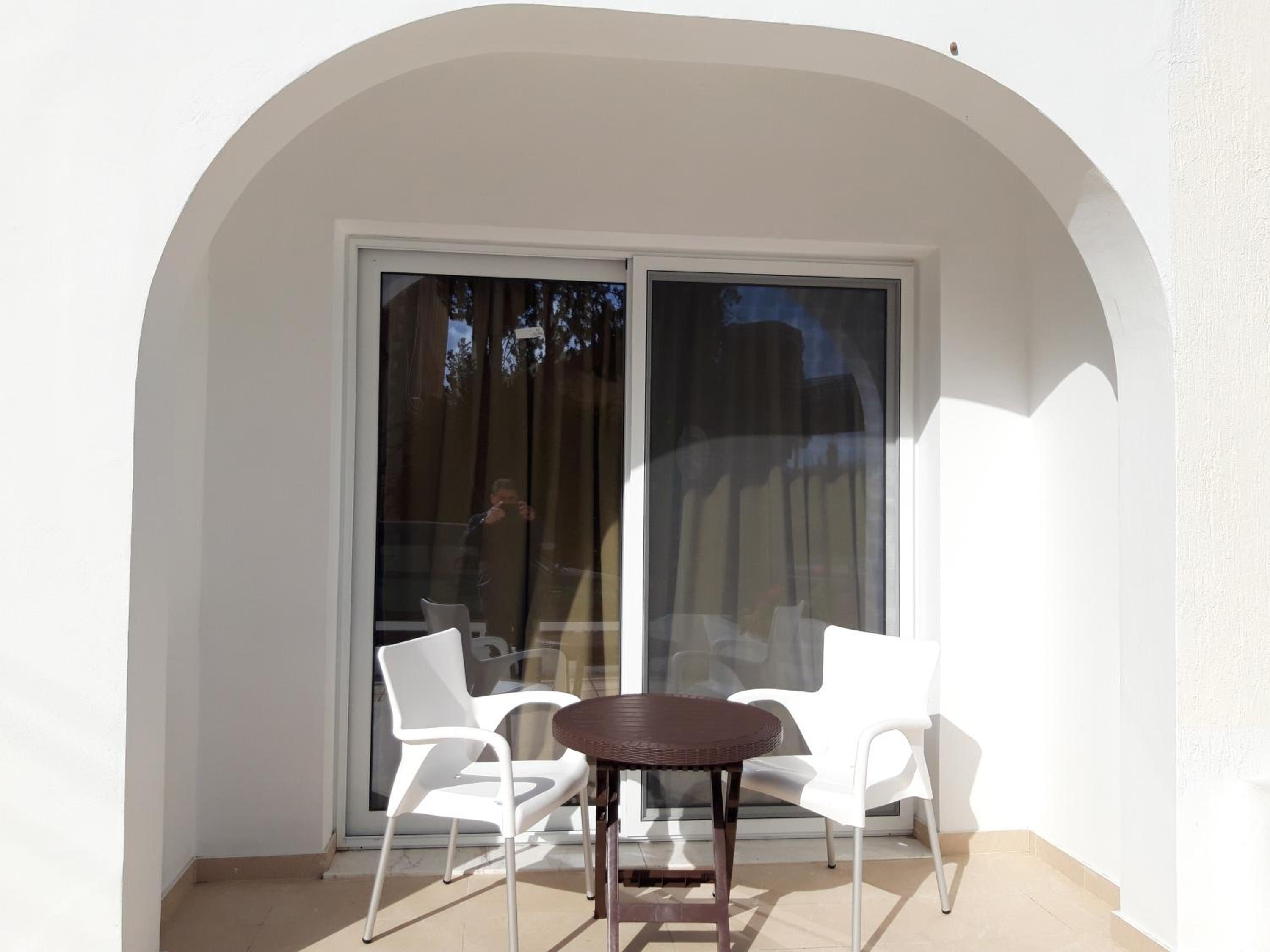 Costas Two-bedroom ground floor apartment