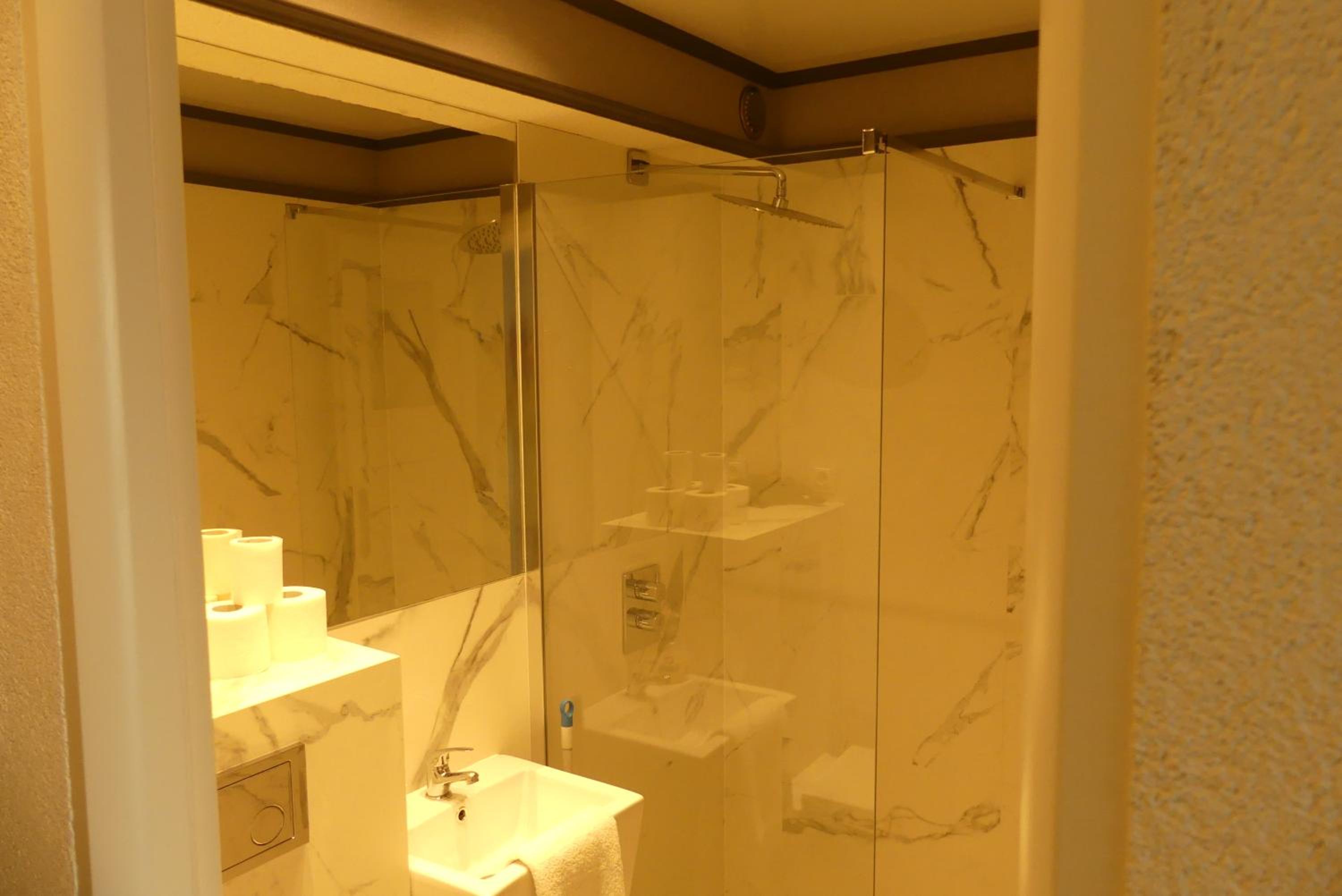 TopOne Apartments