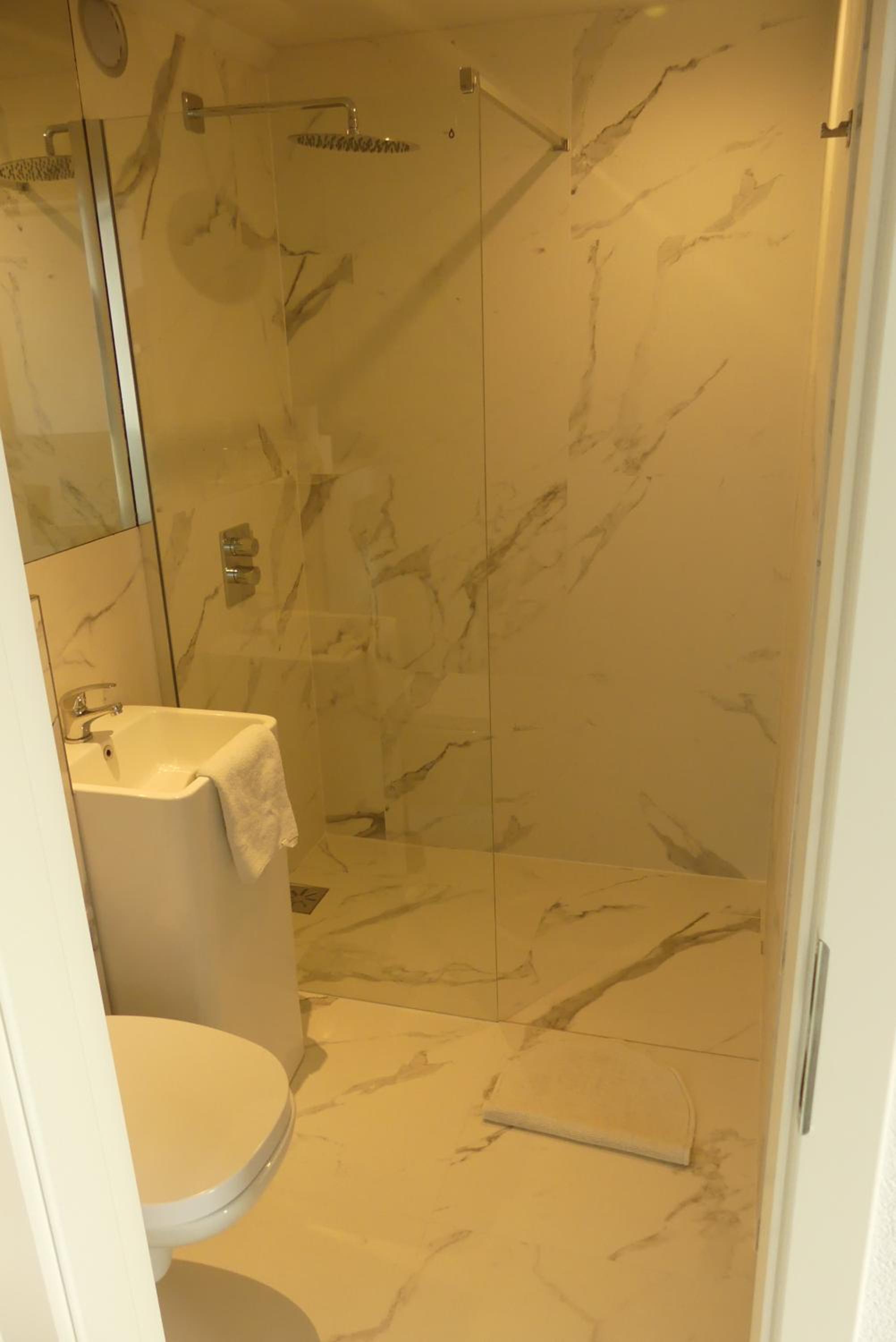 TopOne Apartments