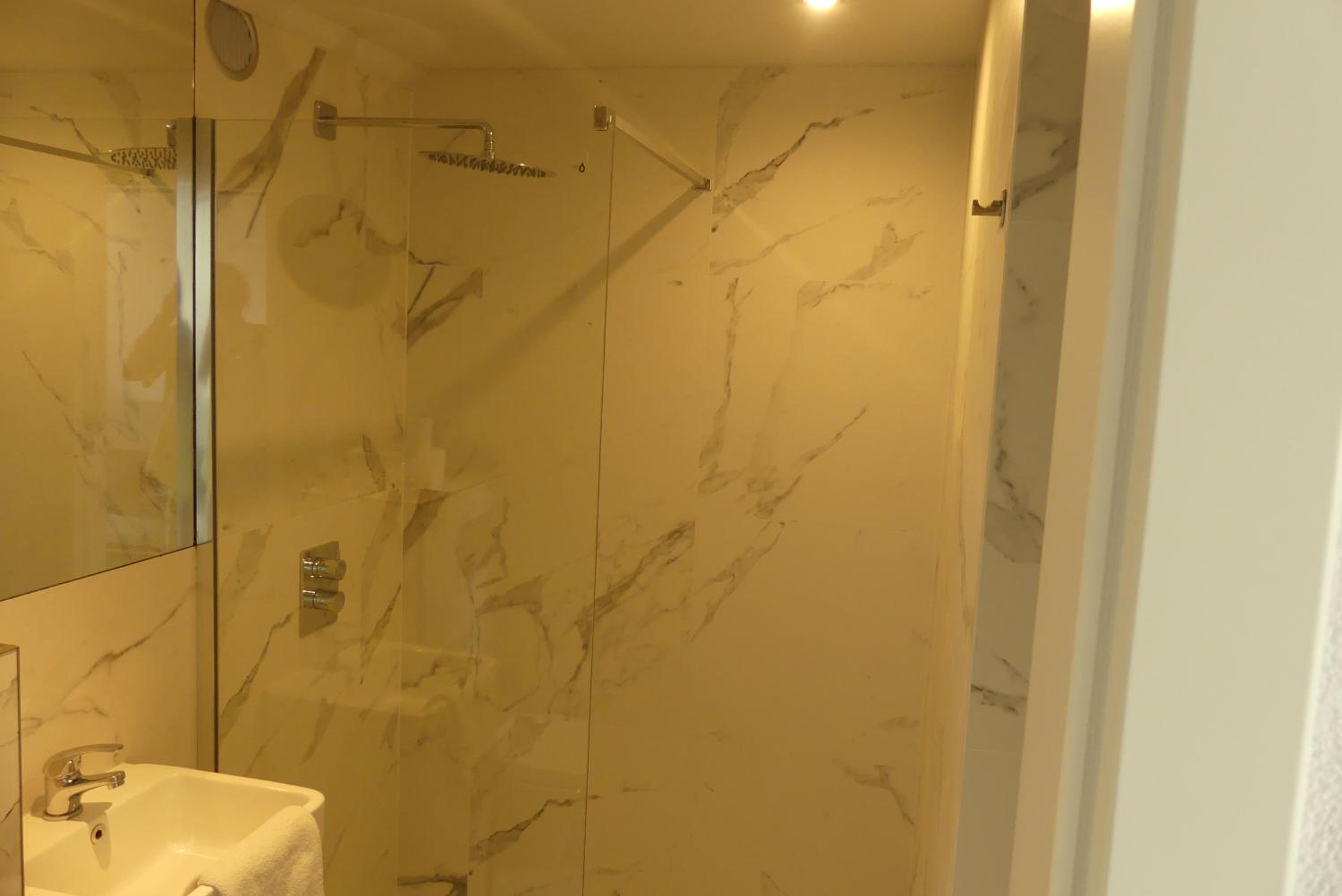 TopOne Apartments