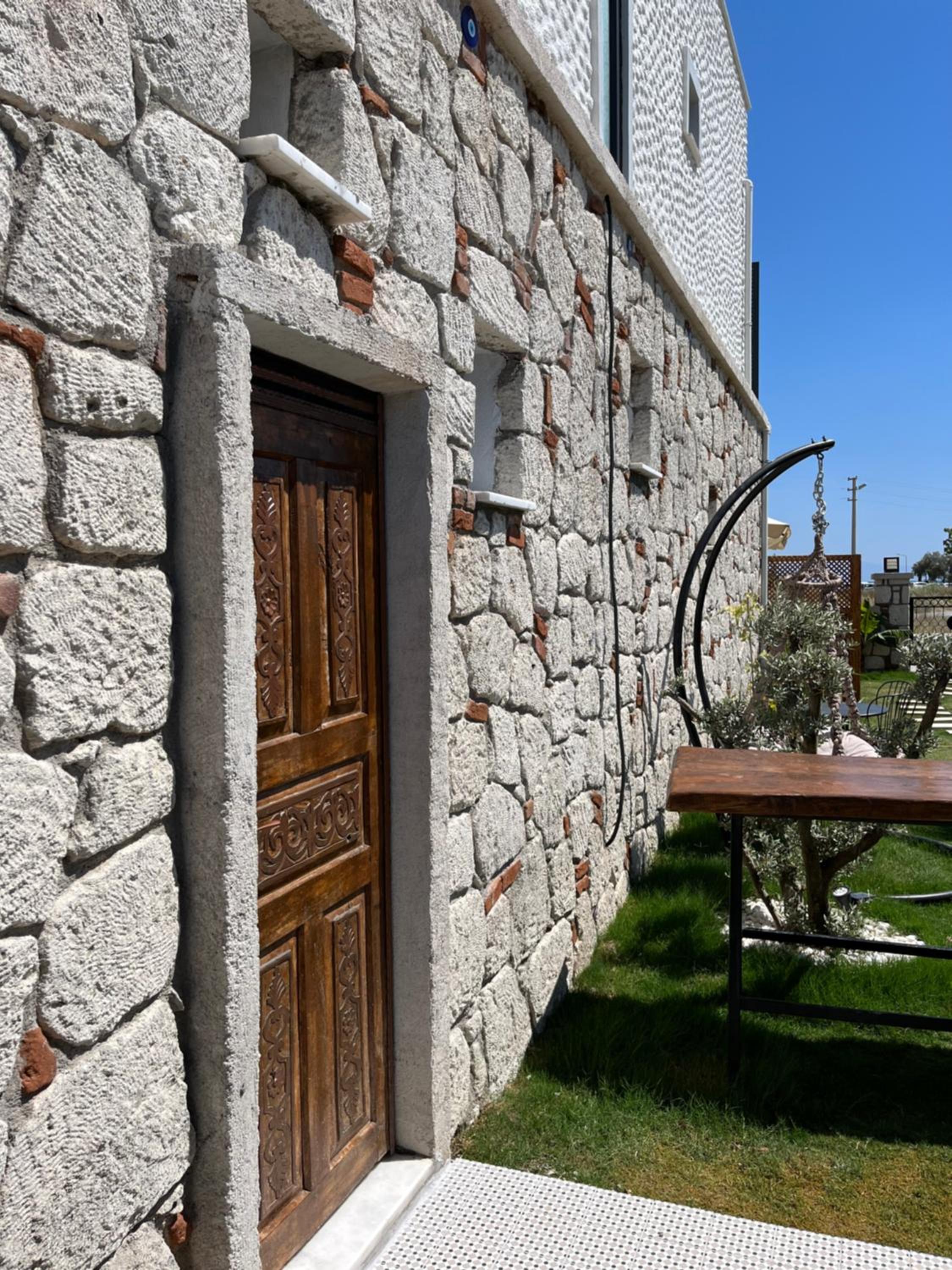 LAGOM HOTEL