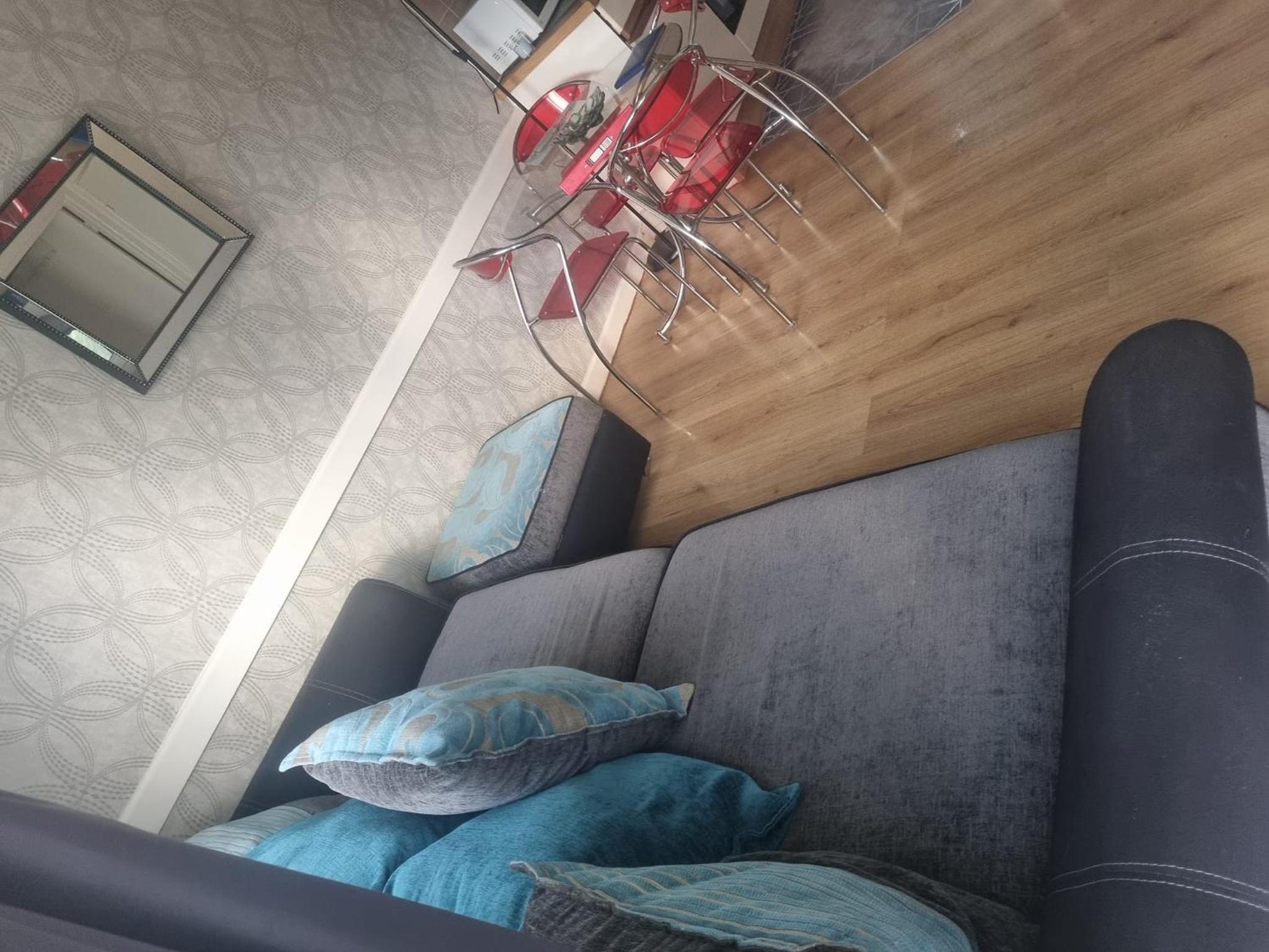Villa Sleeps 4 with Free Parking view 2