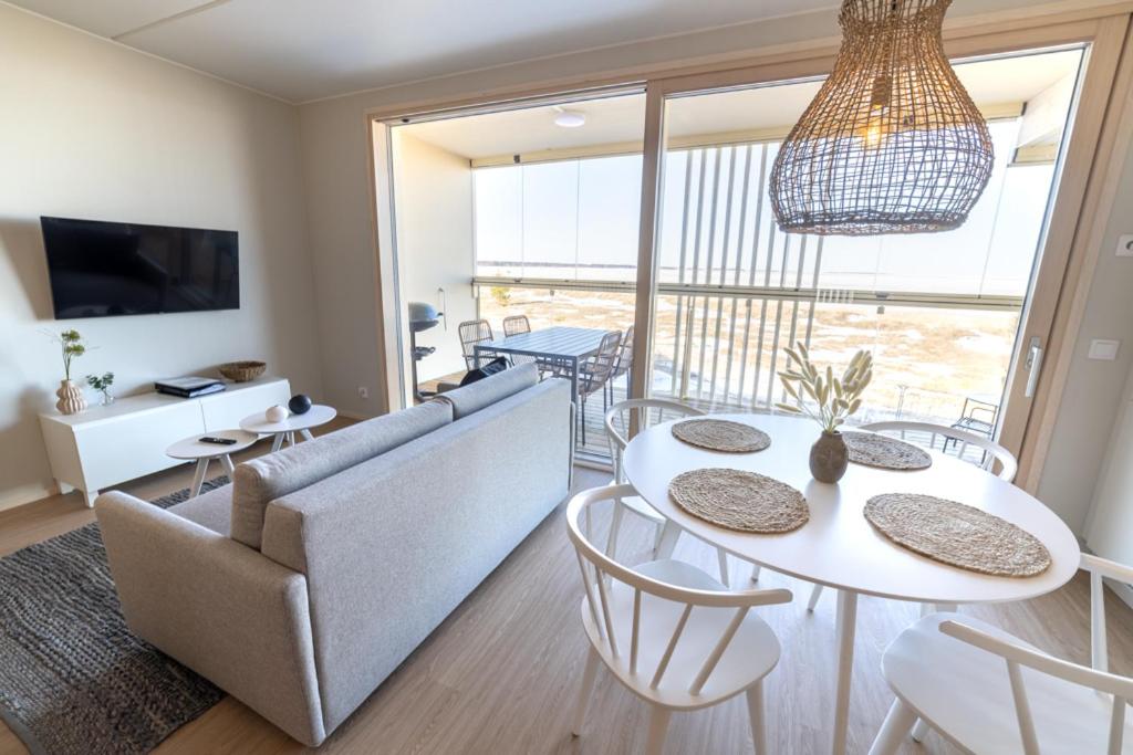 Marina Resort B7 view 4