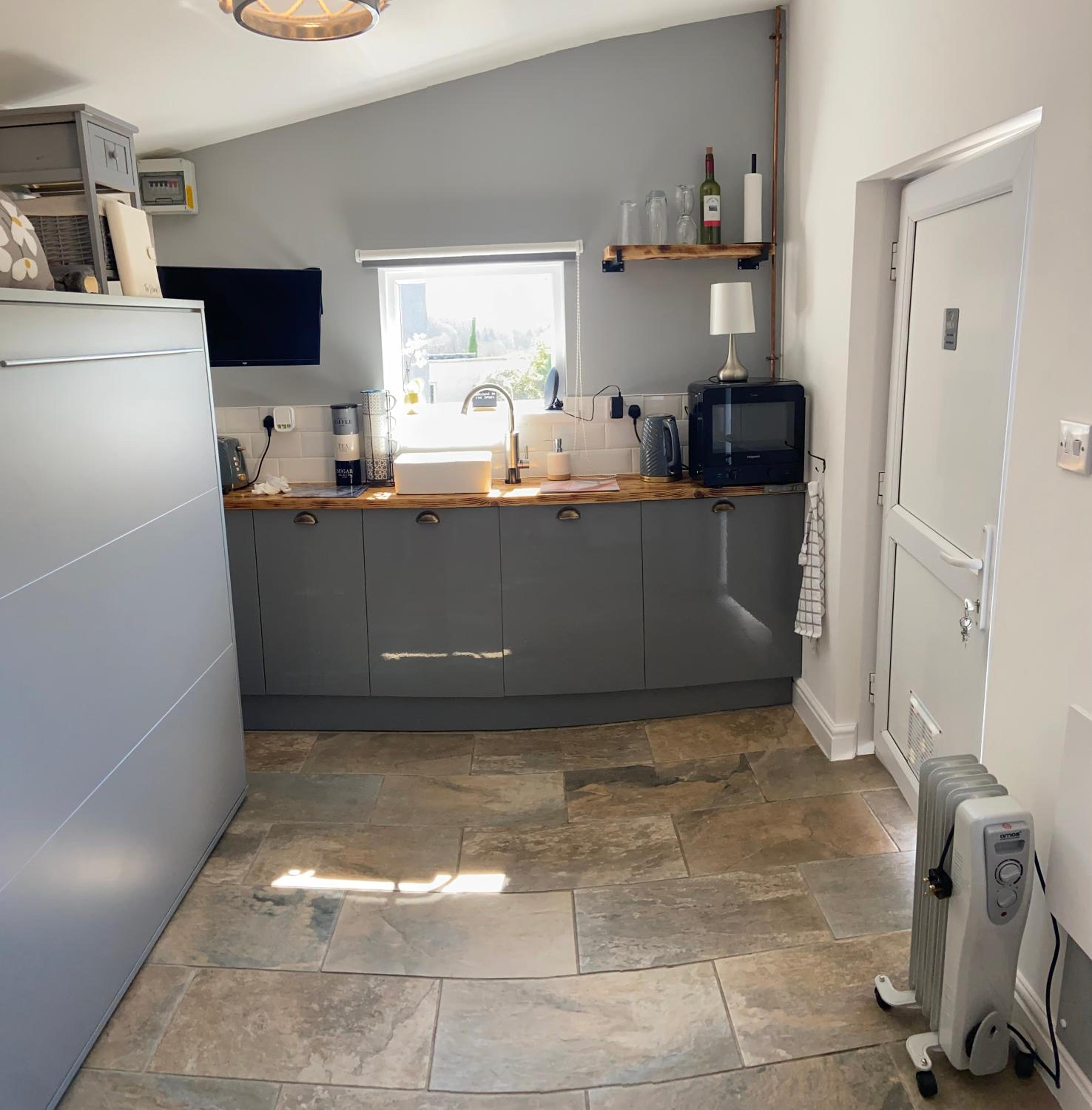 Adorable bedsit for you, partner and your pet! view 2