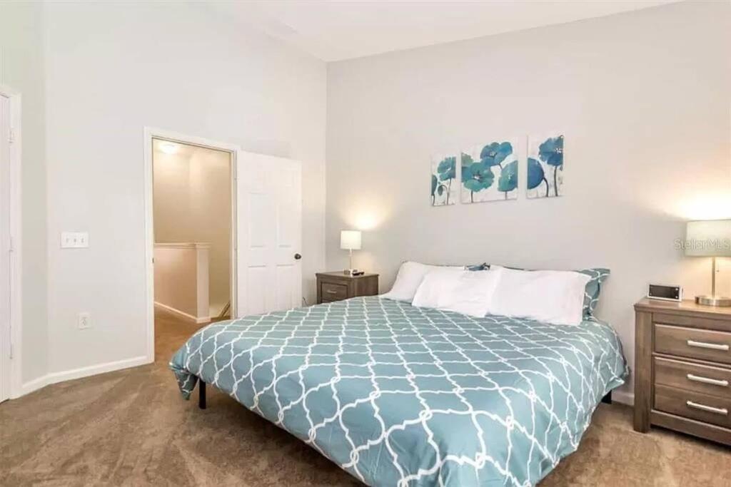 Minutes to Disney, Free Water Park & Private Pool